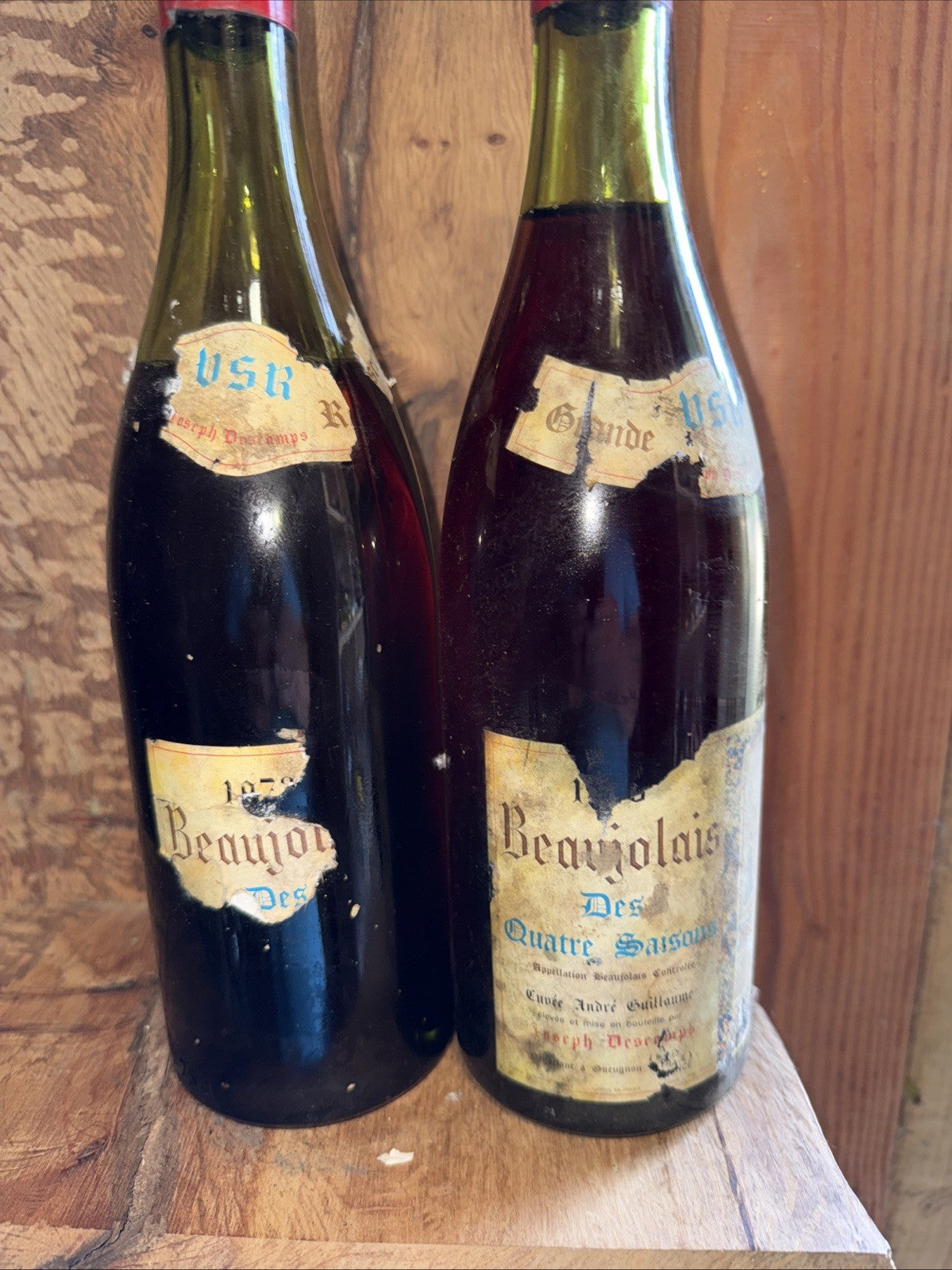 Beaujolais Des Quarte Saisons Joseph Descamps 1973 (label in bad condition)