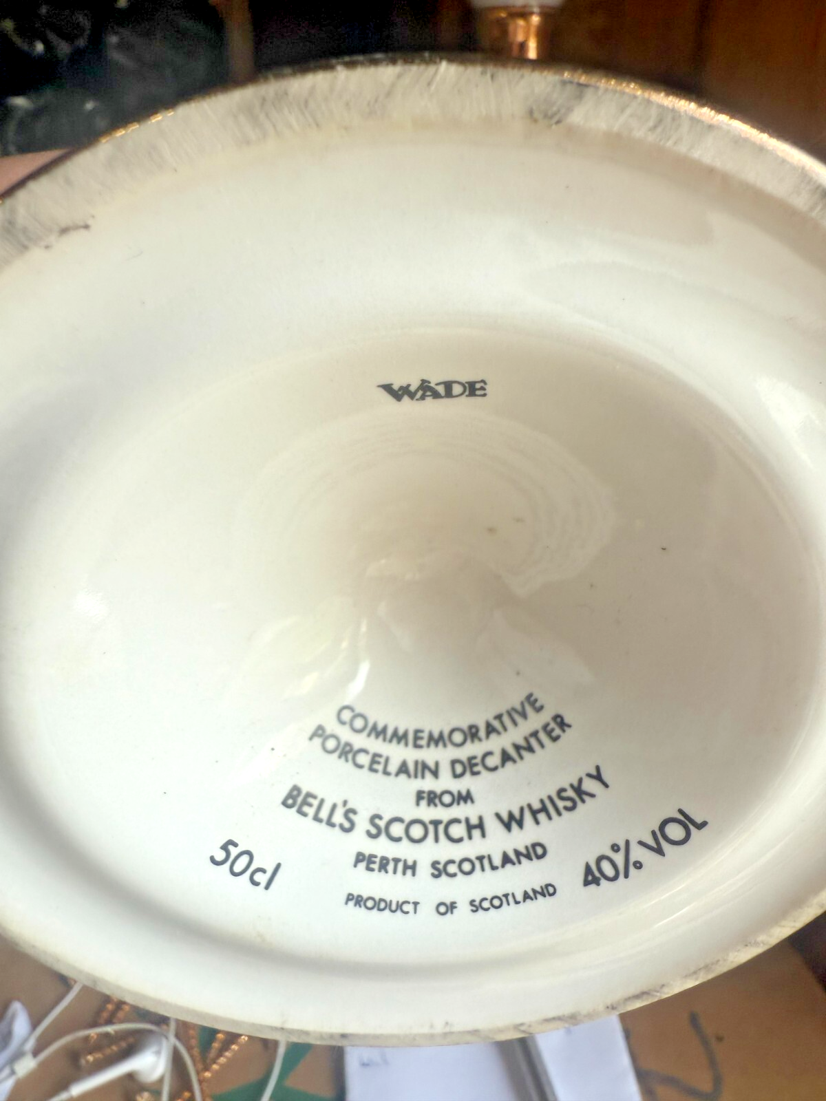 Full decanter of Bells Whisky 50cl Bottled 1984 vintage matured collectable roya