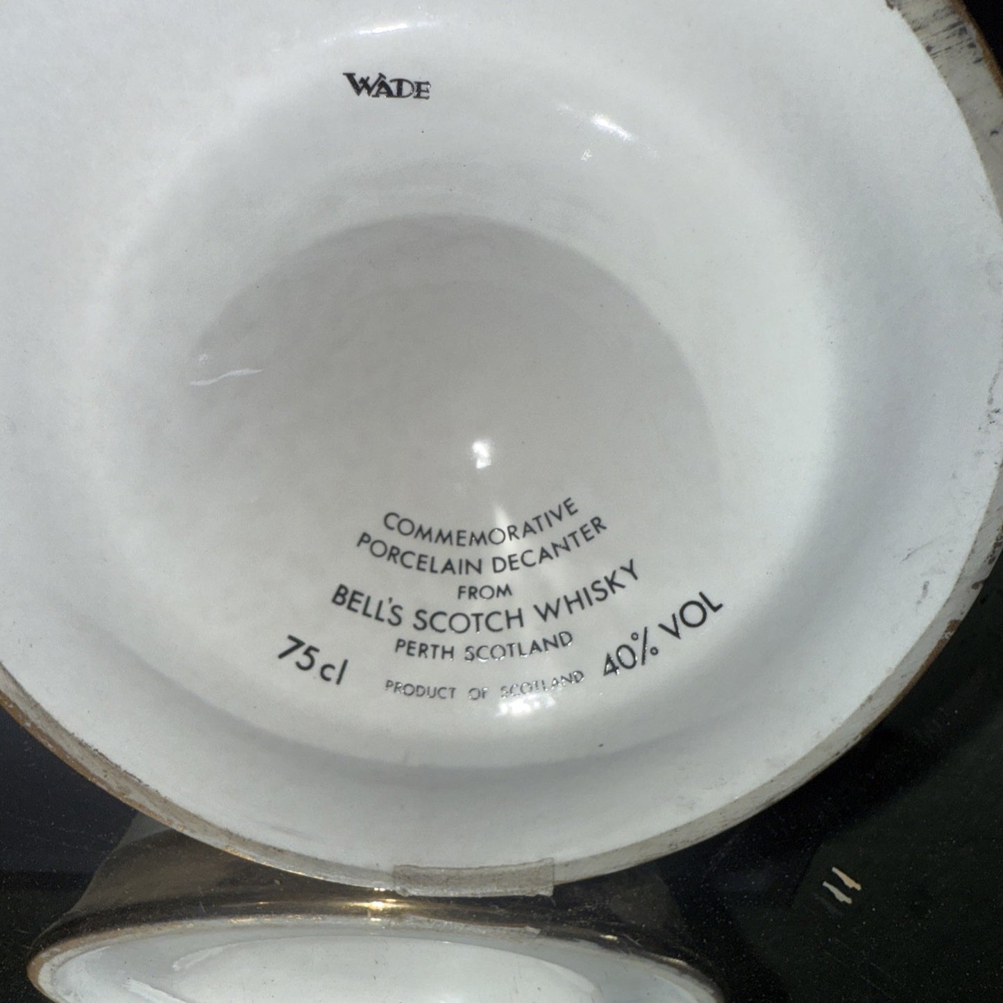 FULL decanter of Bells Whisky 75cl Bottled 1986 royal vintage matured