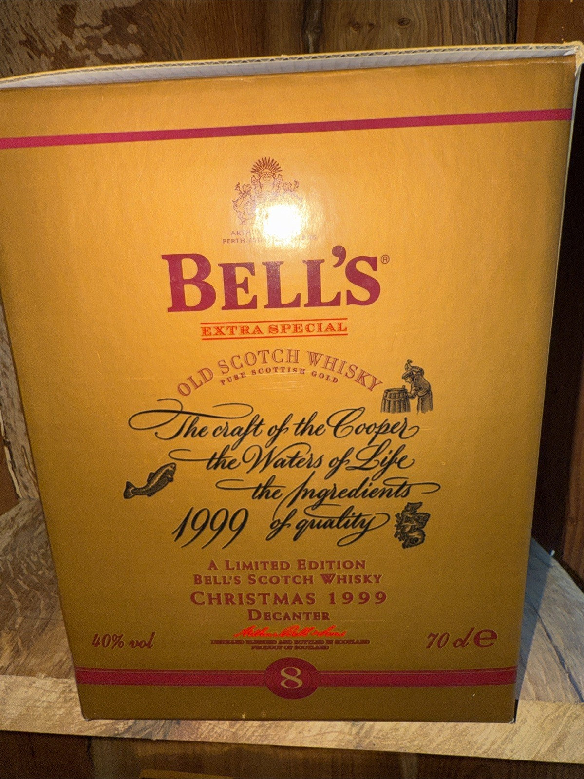 Bells Whisky Decanter christmas 1999 full boxed mint condition