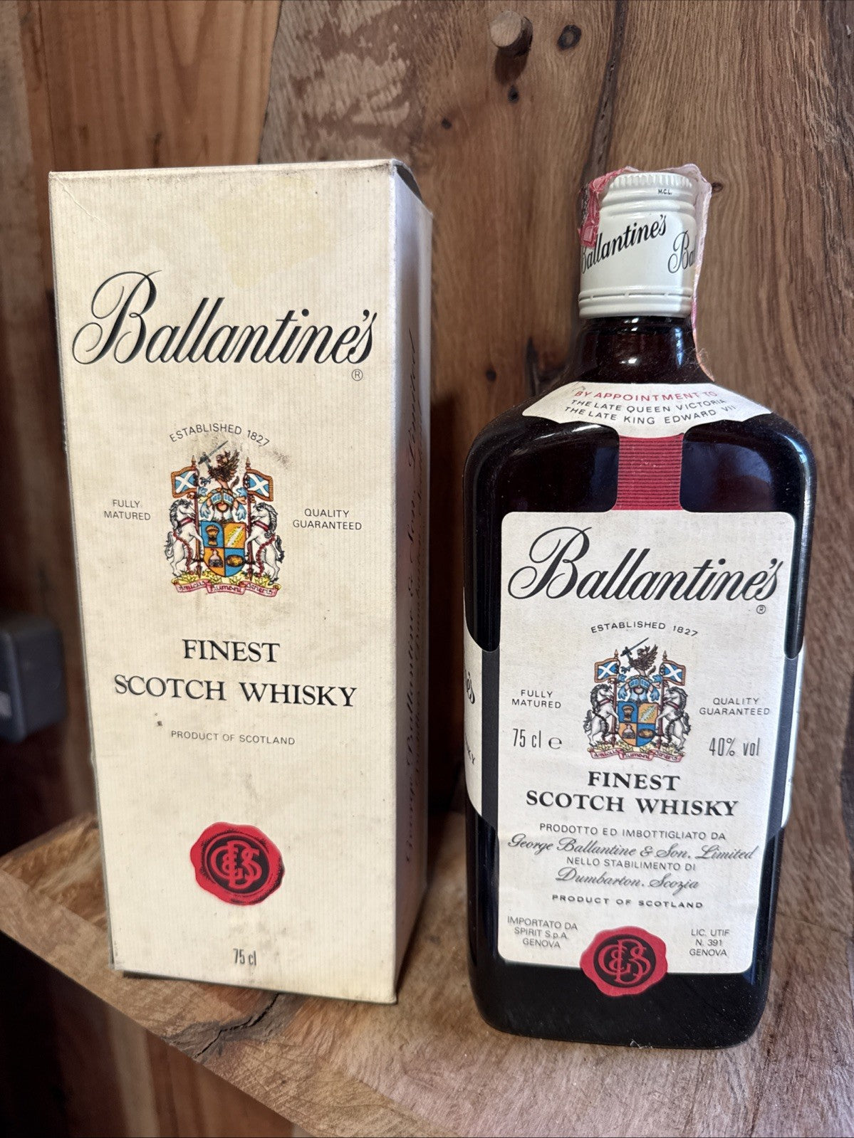 Ballantines Finest scotch Whisky (Late 1970s early 1980s)
