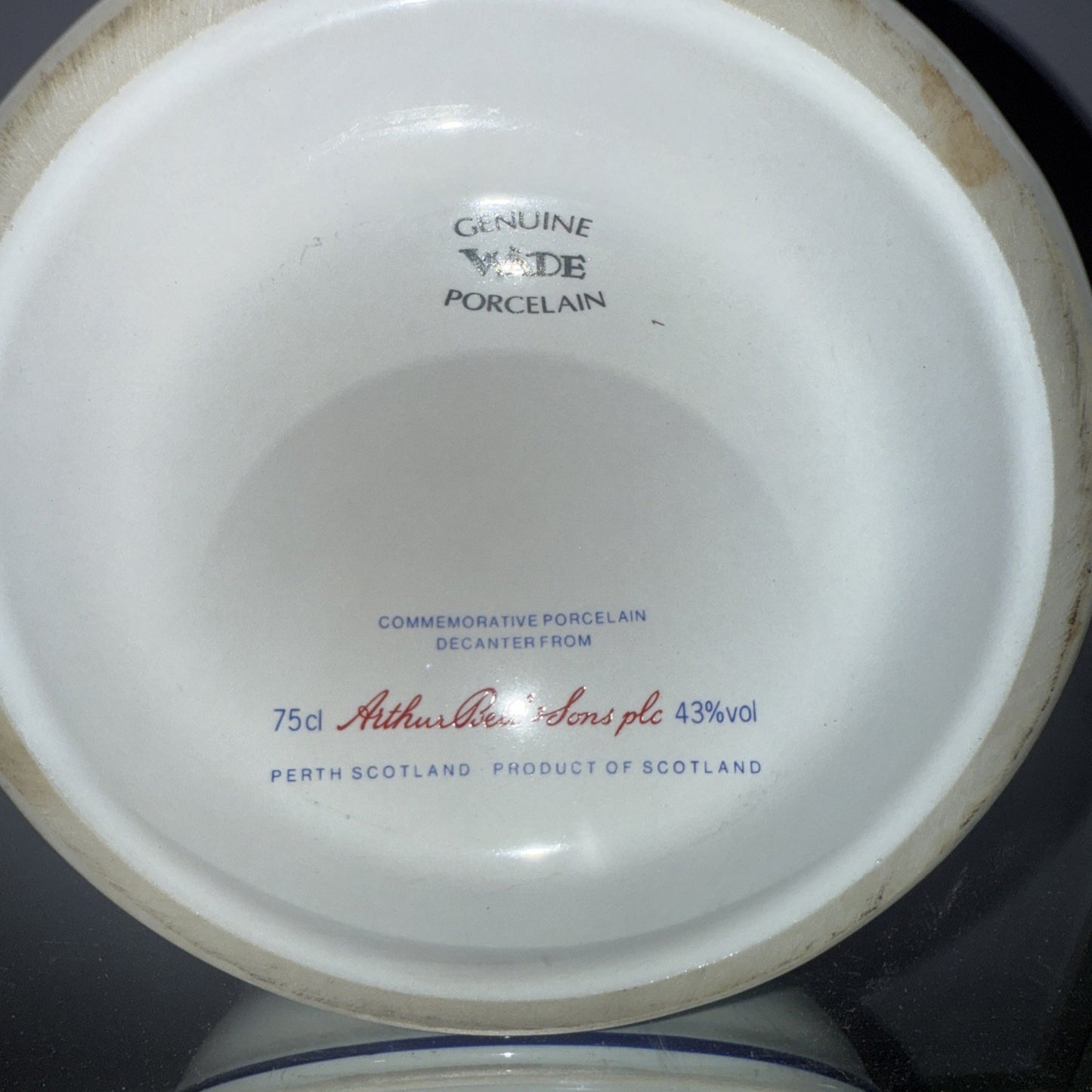 FULL decanter of Bells Whisky 75cl Bottled 1988 royal vintage matured