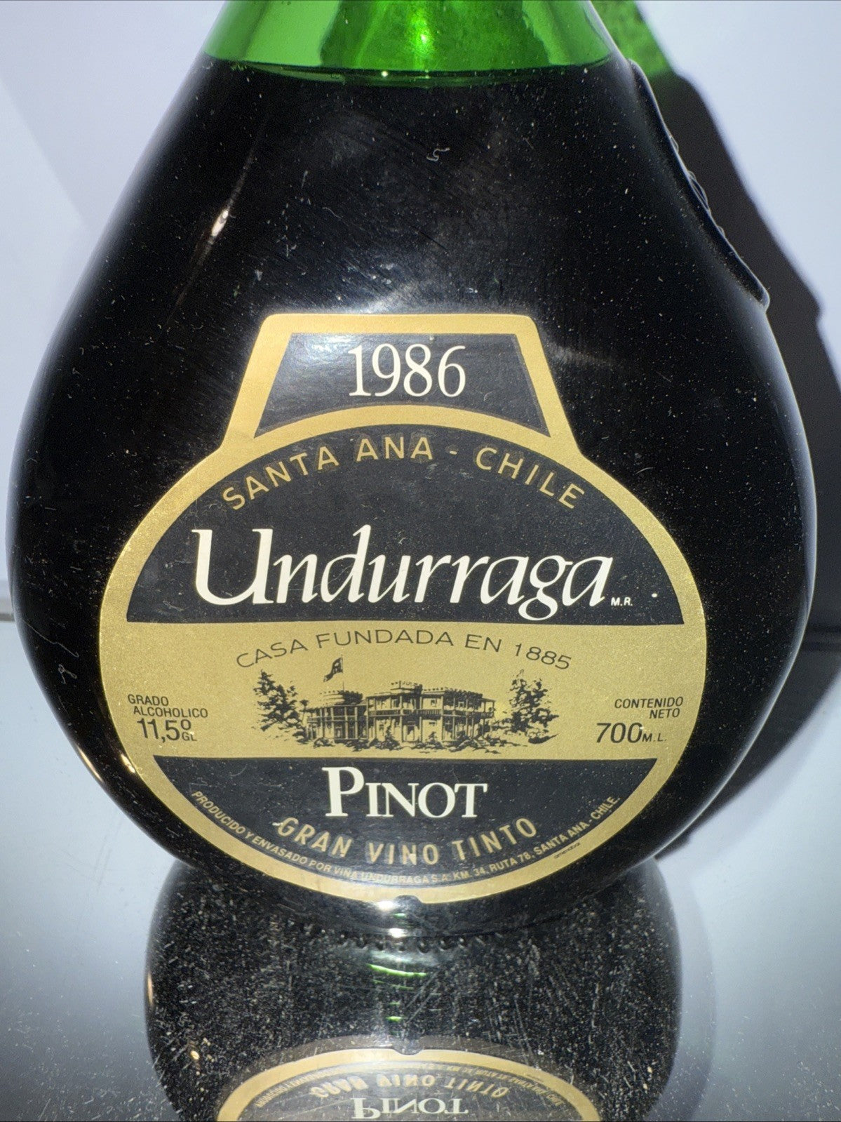 1986 Gran Vino Tinto Pinot Noir from Viña Undurraga