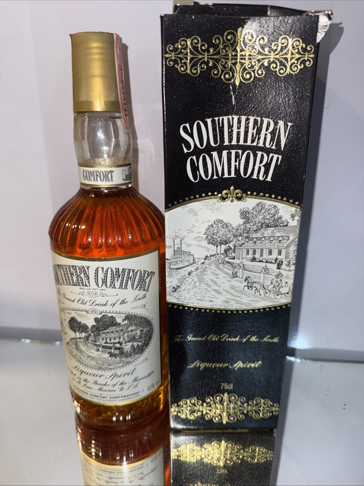 Southern Comfort 70 cl 40% ABV Late 1980s Bottled old matured aged collectable