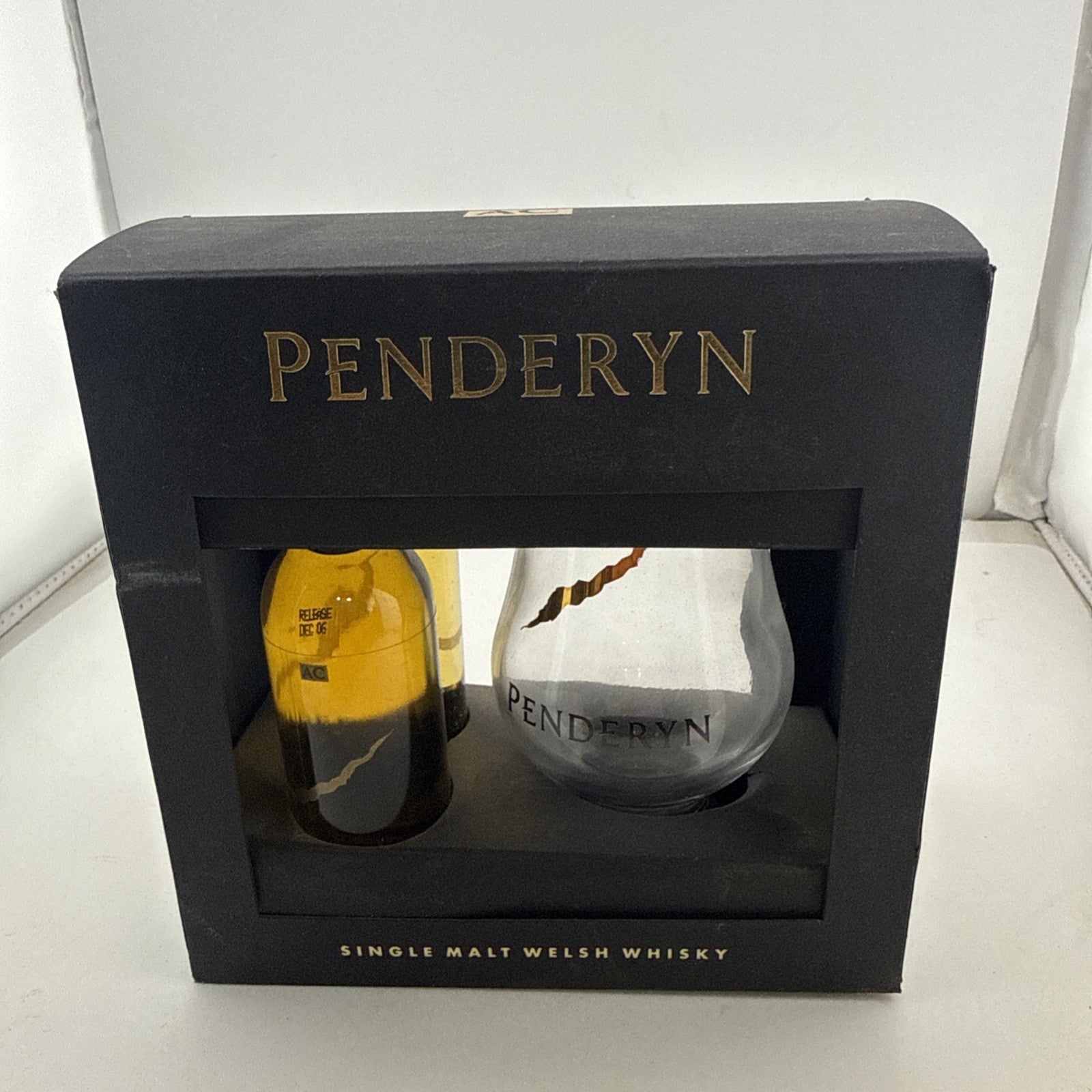Penderyn Welsh Whisky Gift Set 2x5cl & Glass Madeira Finish Boxed