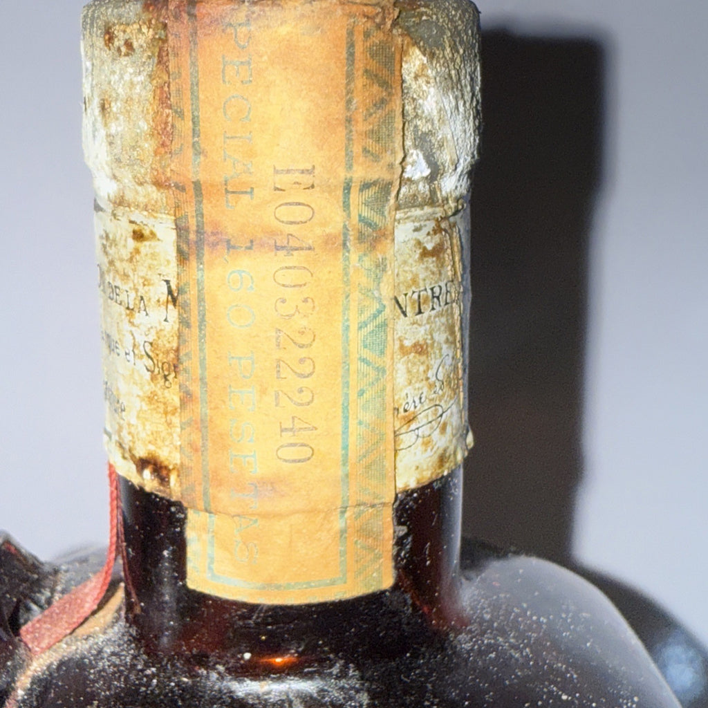 Cointreau 40% Proof Bottled 1960s(?) No Size But Approx 750ml