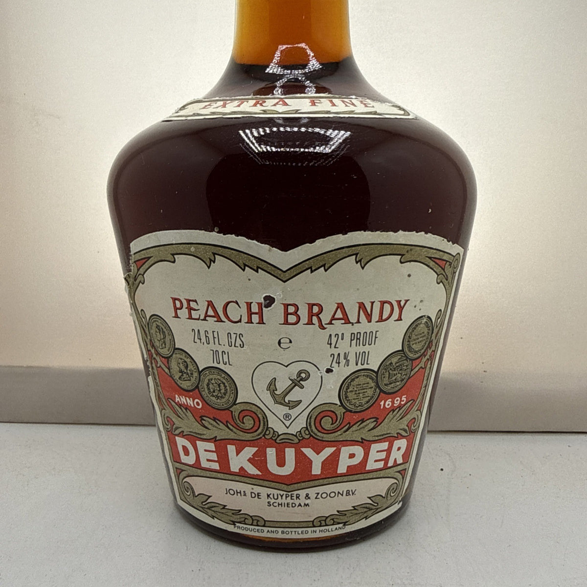 De Kuyper Peach Brandy. Schiedam Holland. 70cl 24%. Classic vintage liqueur