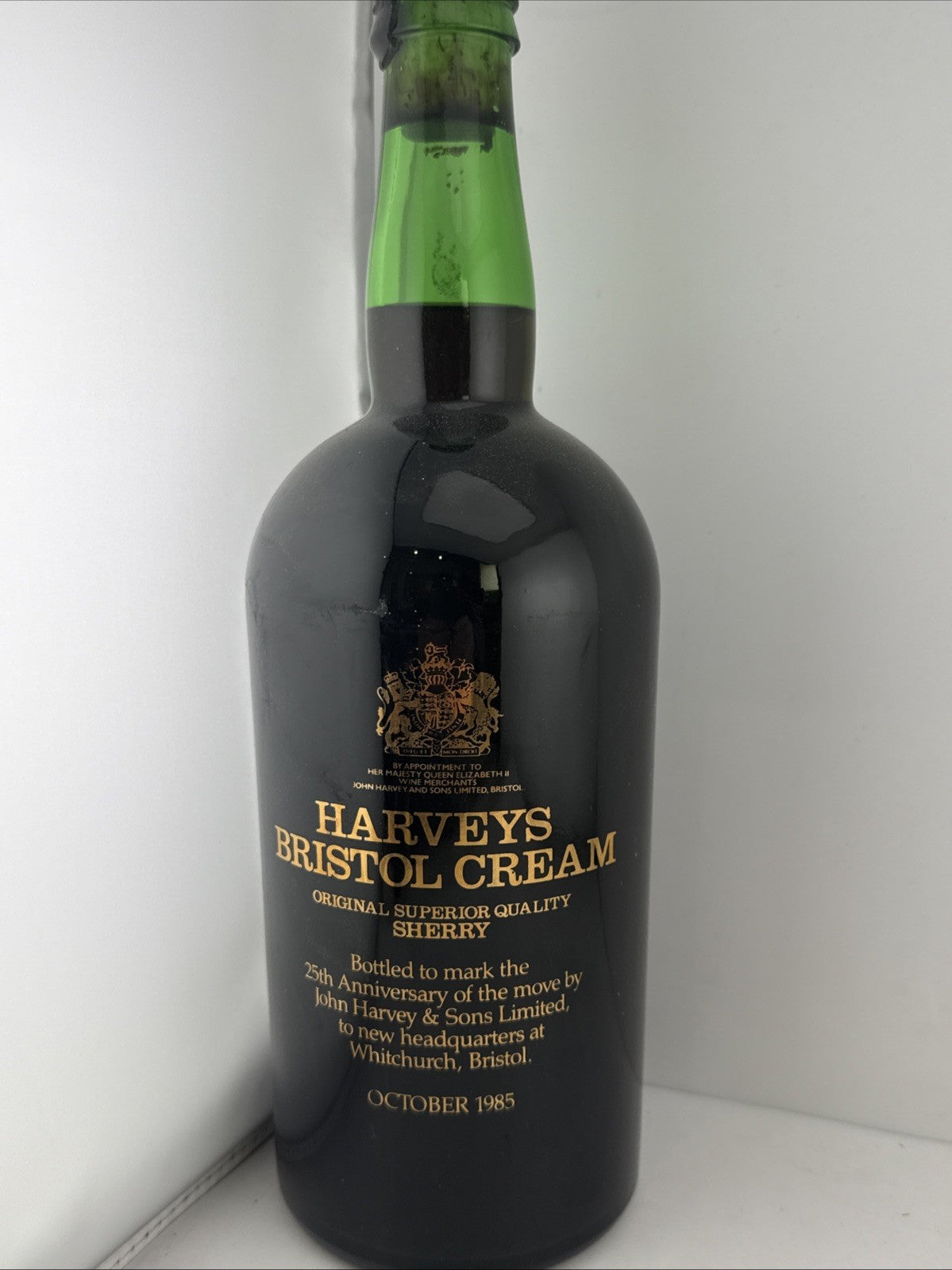 Harveys Bristol Cream Sherry 1985 25th Anniversary Bottle 1.5l Version