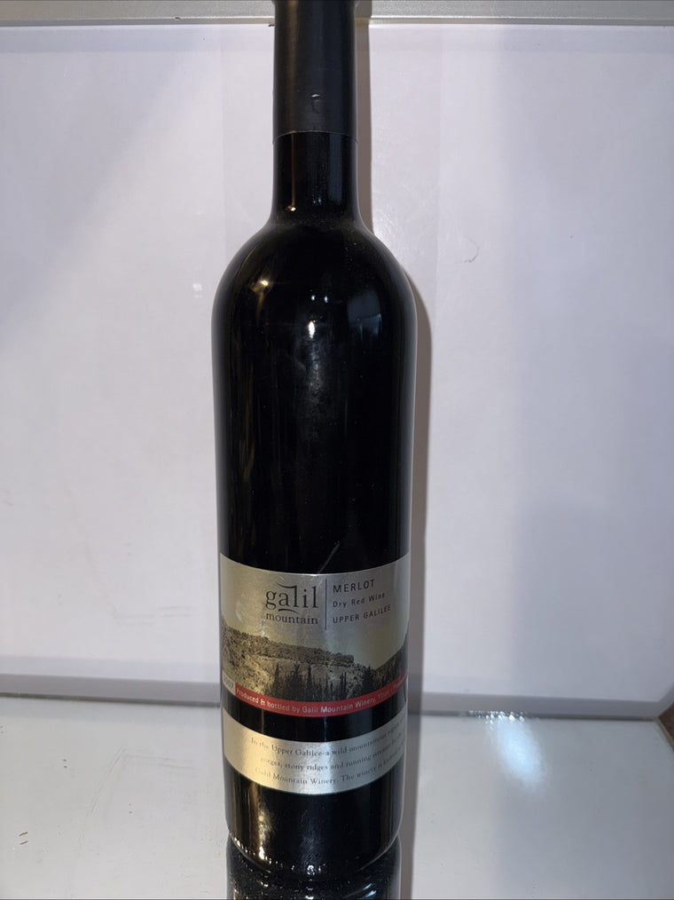 (750 ml) bottle of Galil Mountain Winery Merlot Upper Galilee 2007