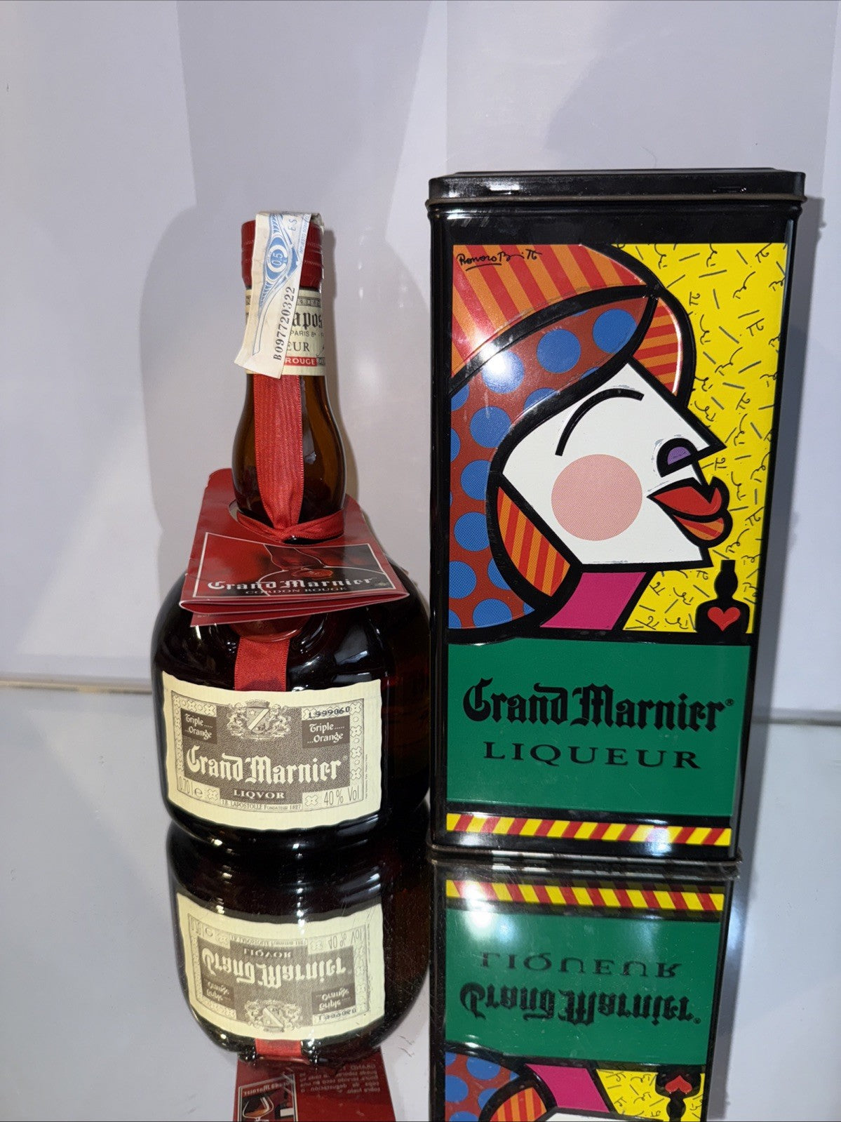 1990 limited edition Grand Marnier Cordon Rouge Triple Orange Liqueur Very Rare