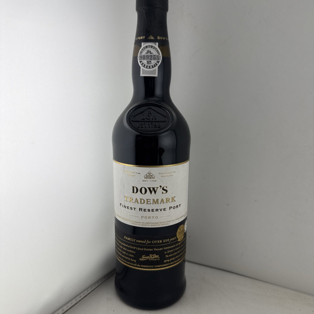 Dow’s Trademark Finest Reserve Port 75cl Portugal Old Bottling