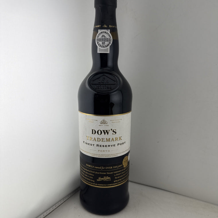 Dow’s Trademark Finest Reserve Port 75cl Portugal Old Bottling
