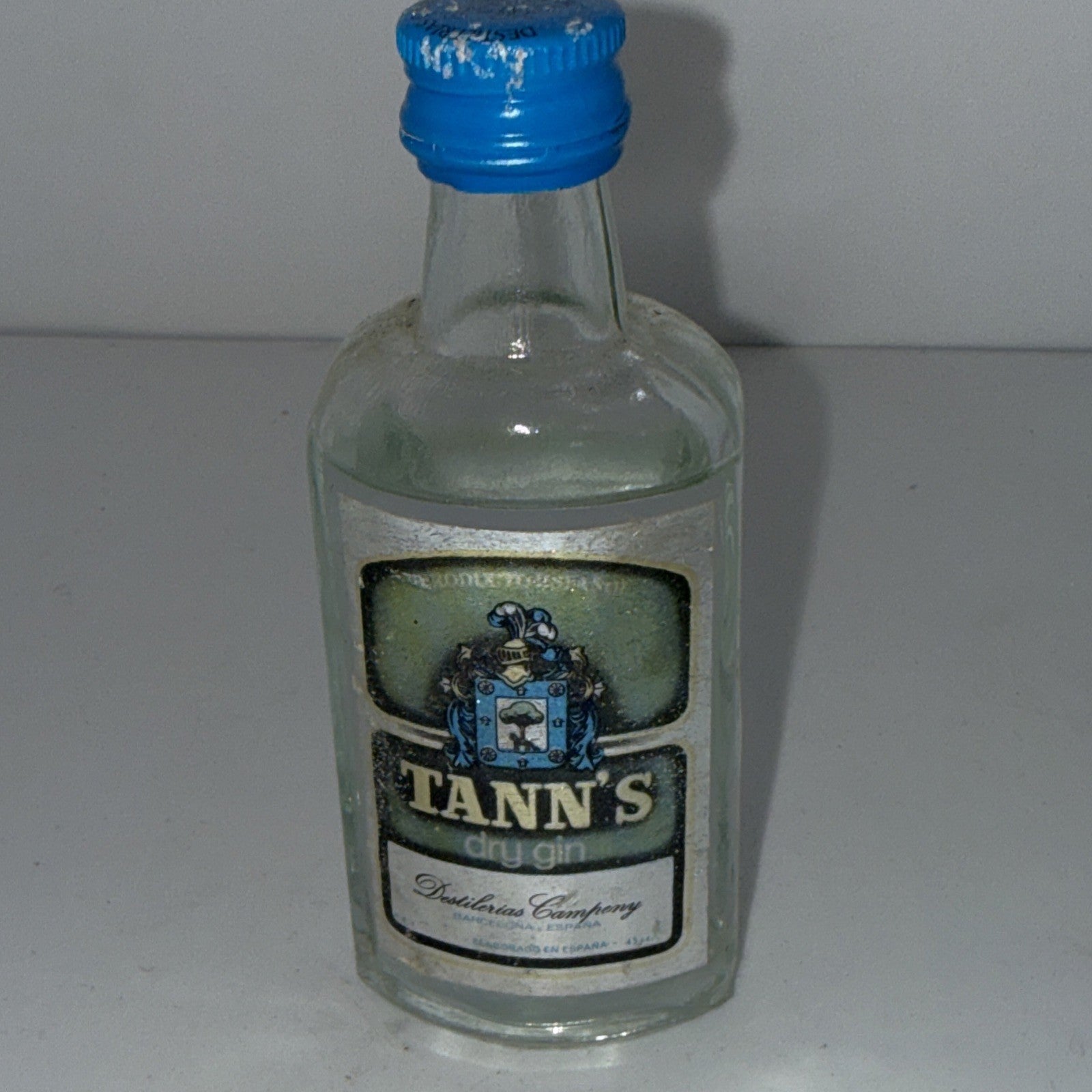 Vintage Tann’s Dry Gin Miniature 43% Spanish Gin Barcelona 1980s