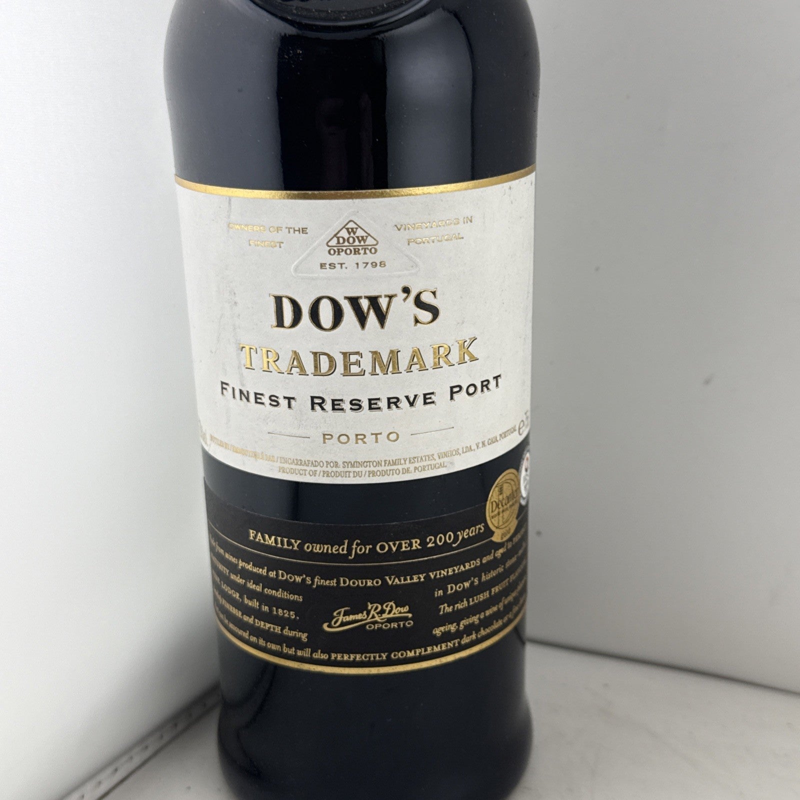Dow’s Trademark Finest Reserve Port 75cl Portugal Old Bottling