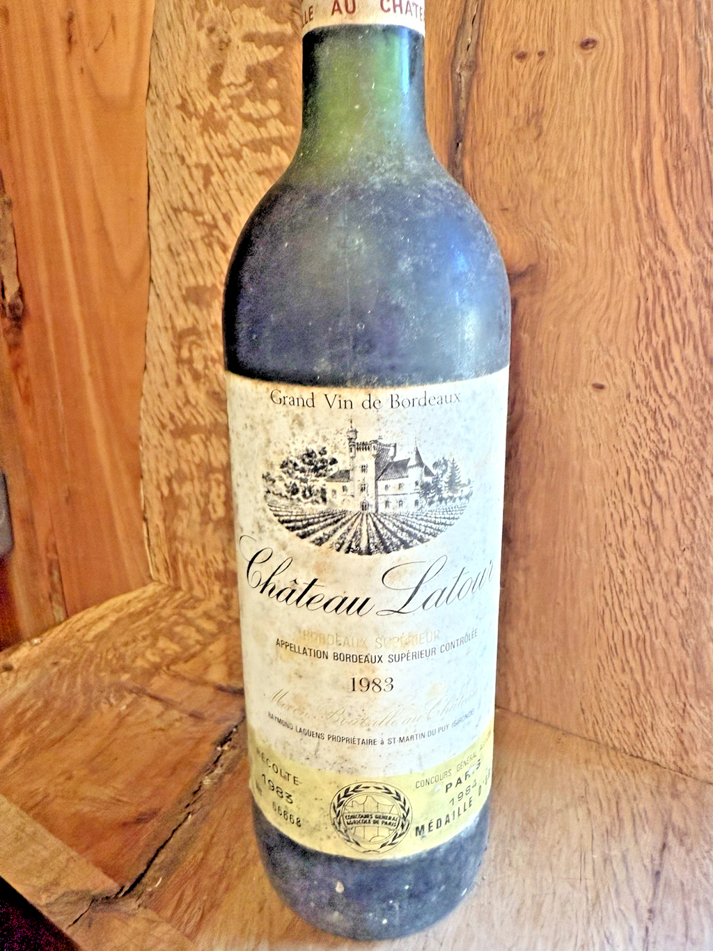 Chateau Latour 1983 Bordeaux Superior not grand cru or pauliac
