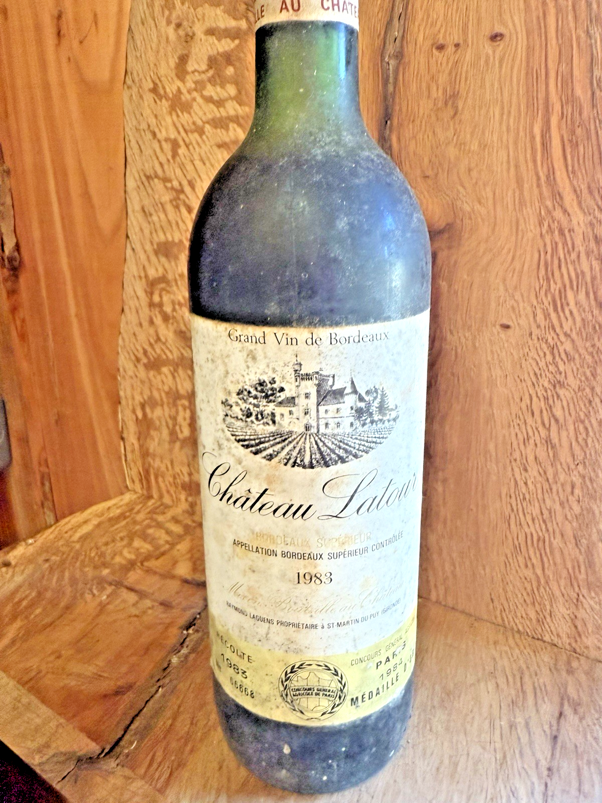 Chateau Latour 1983 Bordeaux Superior not grand cru or pauliac