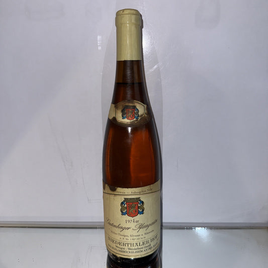 1974 Niederthaler Hof Gutenberger Pfarrgarten White German