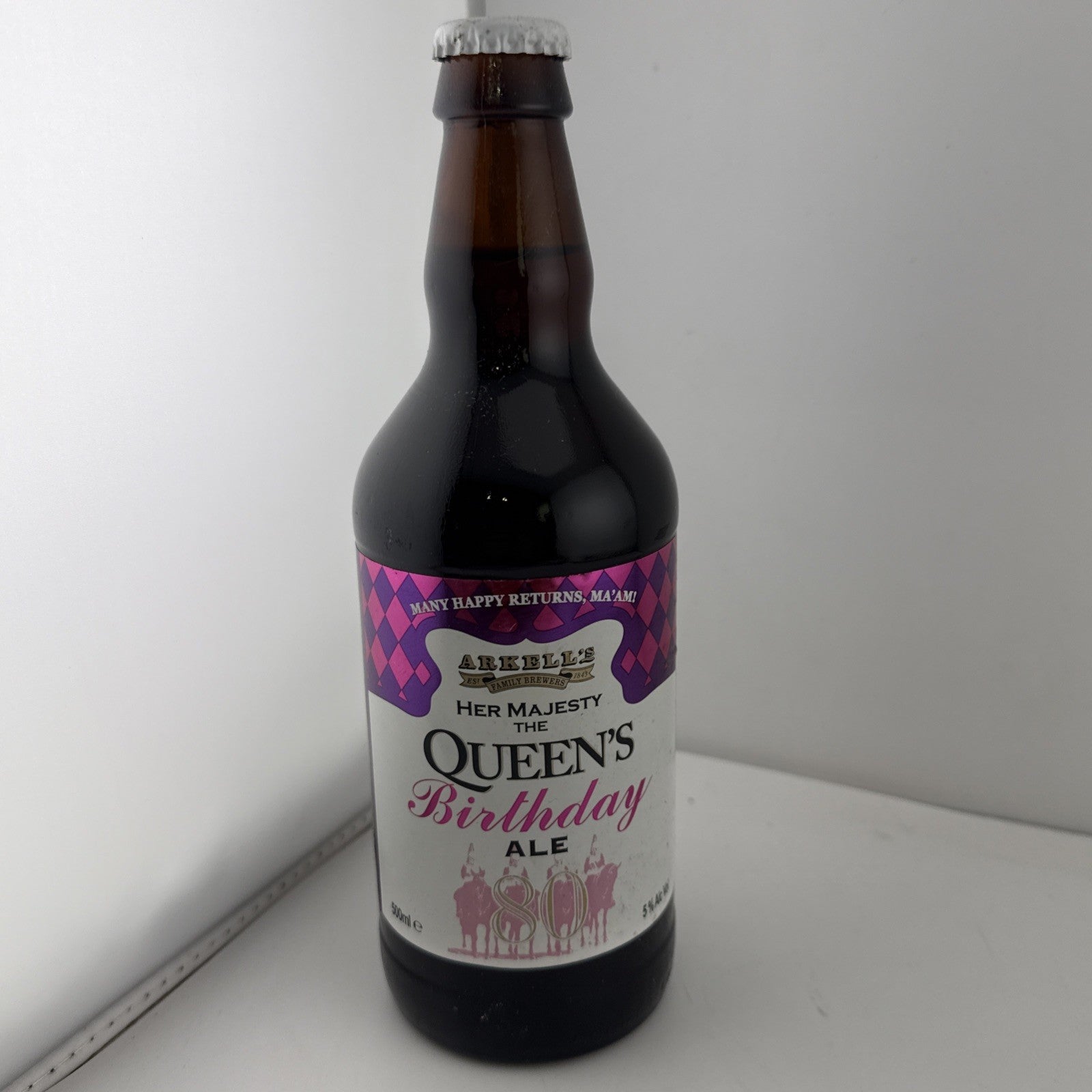 “Arkell’s Queen’s 80th Birthday Ale 2006 Full 500ml Royal Commemorative Bottle”
