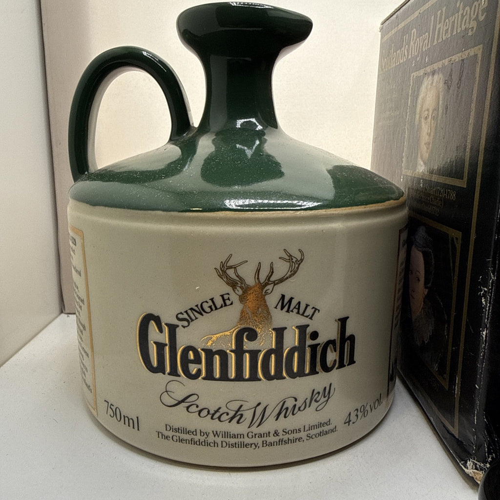 1980s Glenfiddich Robert the Bruce Ceramic Decanter 75cl 43% Boxed