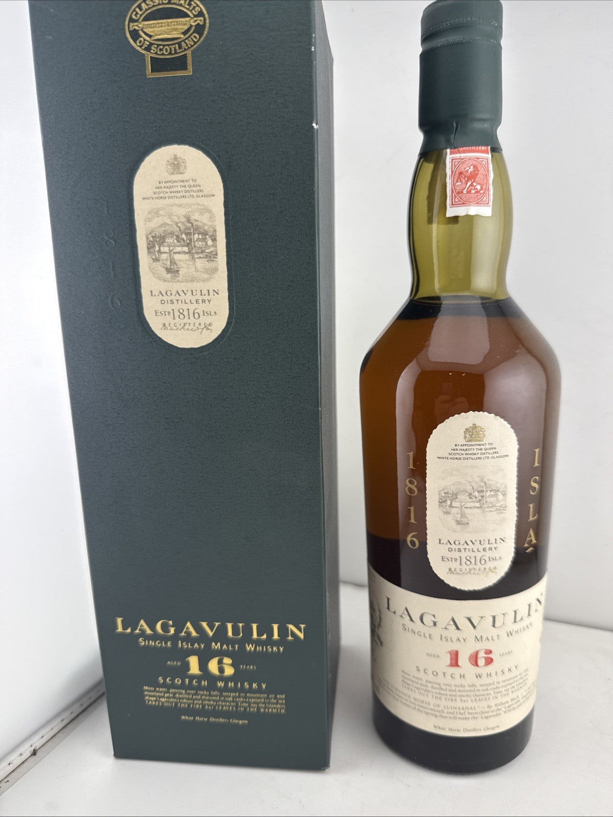 Lagavulin 16 Year Old White Horse 1990s Islay Whisky 70cl 43% Boxed
