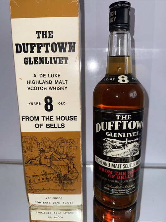 The Dufftown  Glenlivet Deluxe Highland Malt 8 year old Whisky 1970s bottle