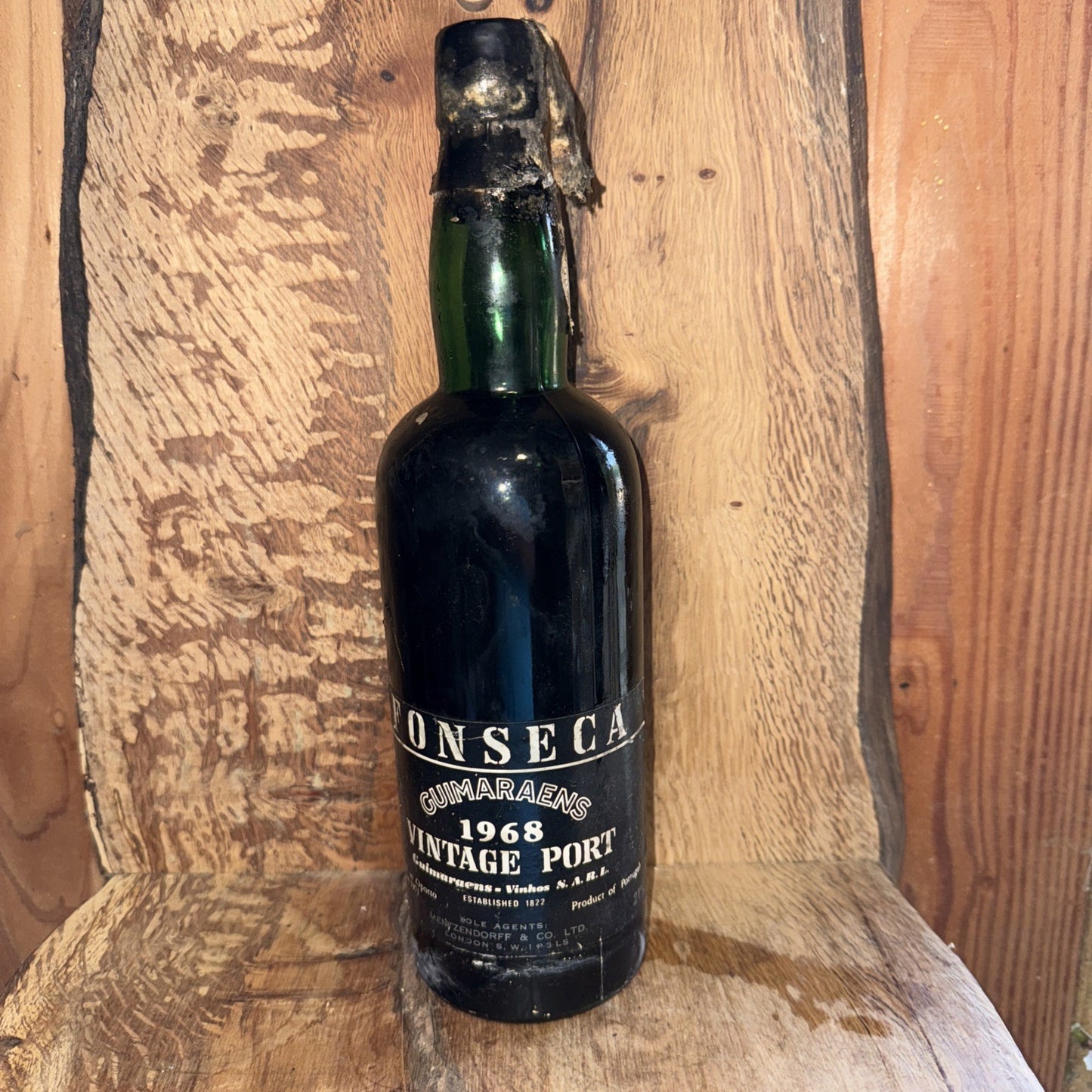 Fonseca 1968 Guimaraens Vintage port good level