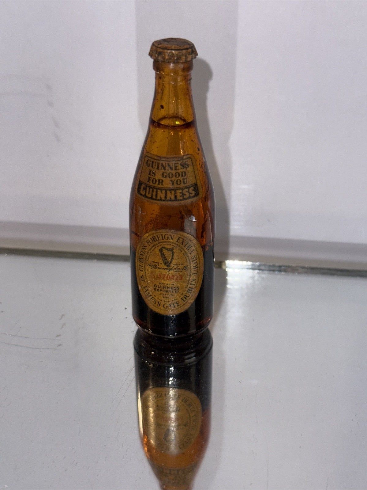 Guinness Miniature ( Cardiff Souvenir 1958) - 85mm Tall