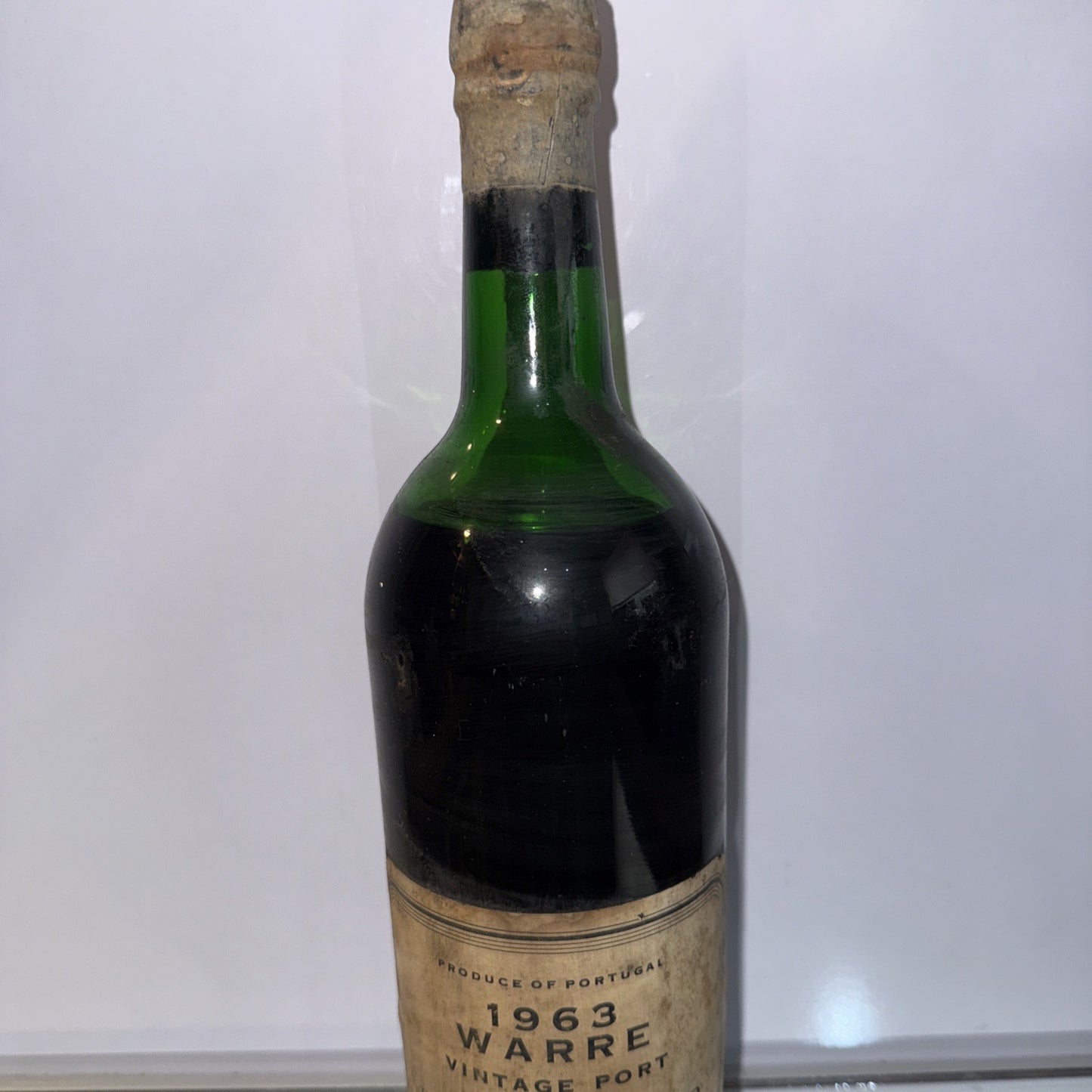 Warre's 1963 Vintage Port ( Low Neck)