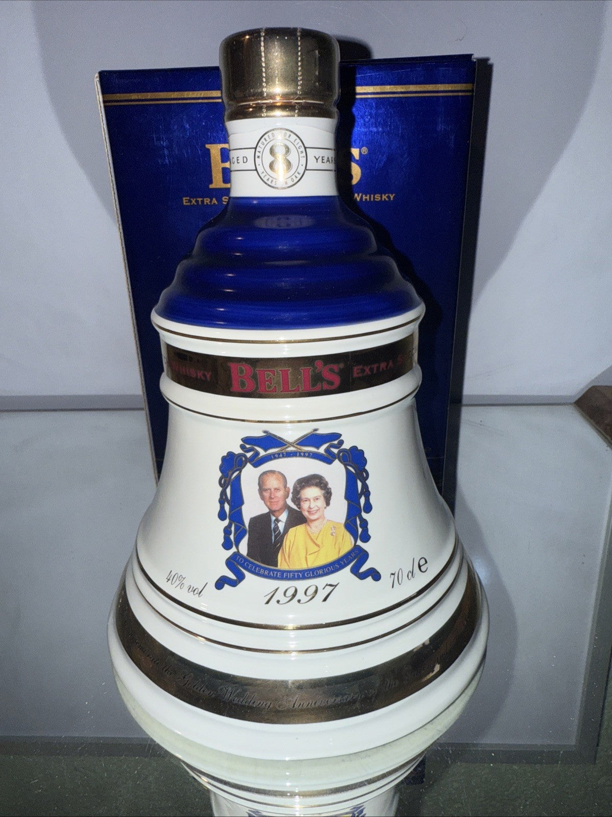 Bell’s 1997 Queens 50th Wedding Anniversary limited-edition (75cl at 40% ABV)
