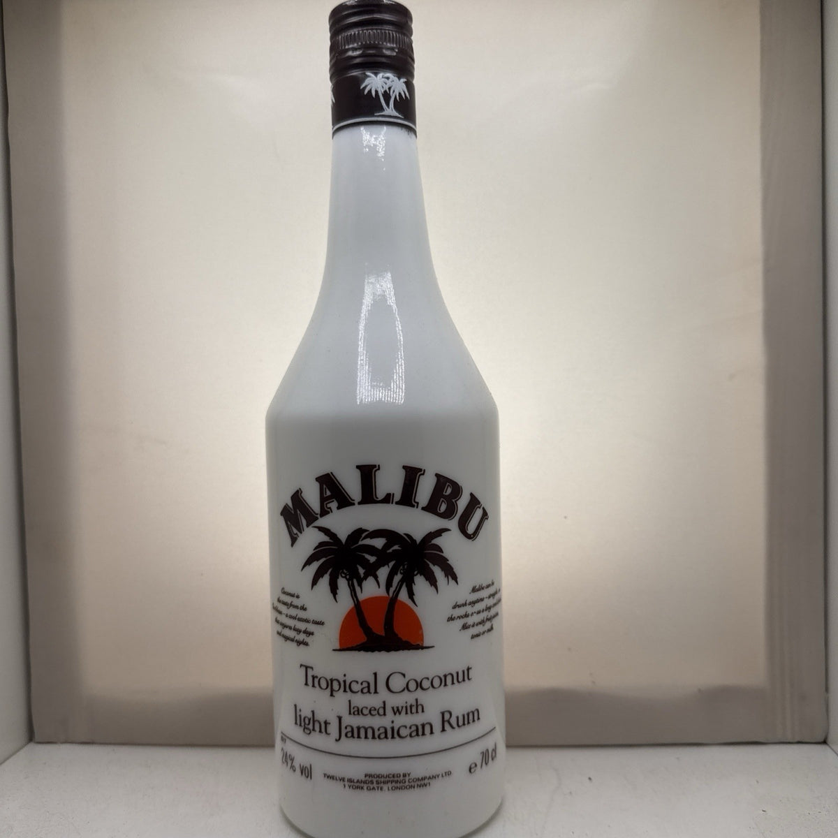 Malibu Coconut Rum — 70cl. 90s/00s vintage label. Sealed.