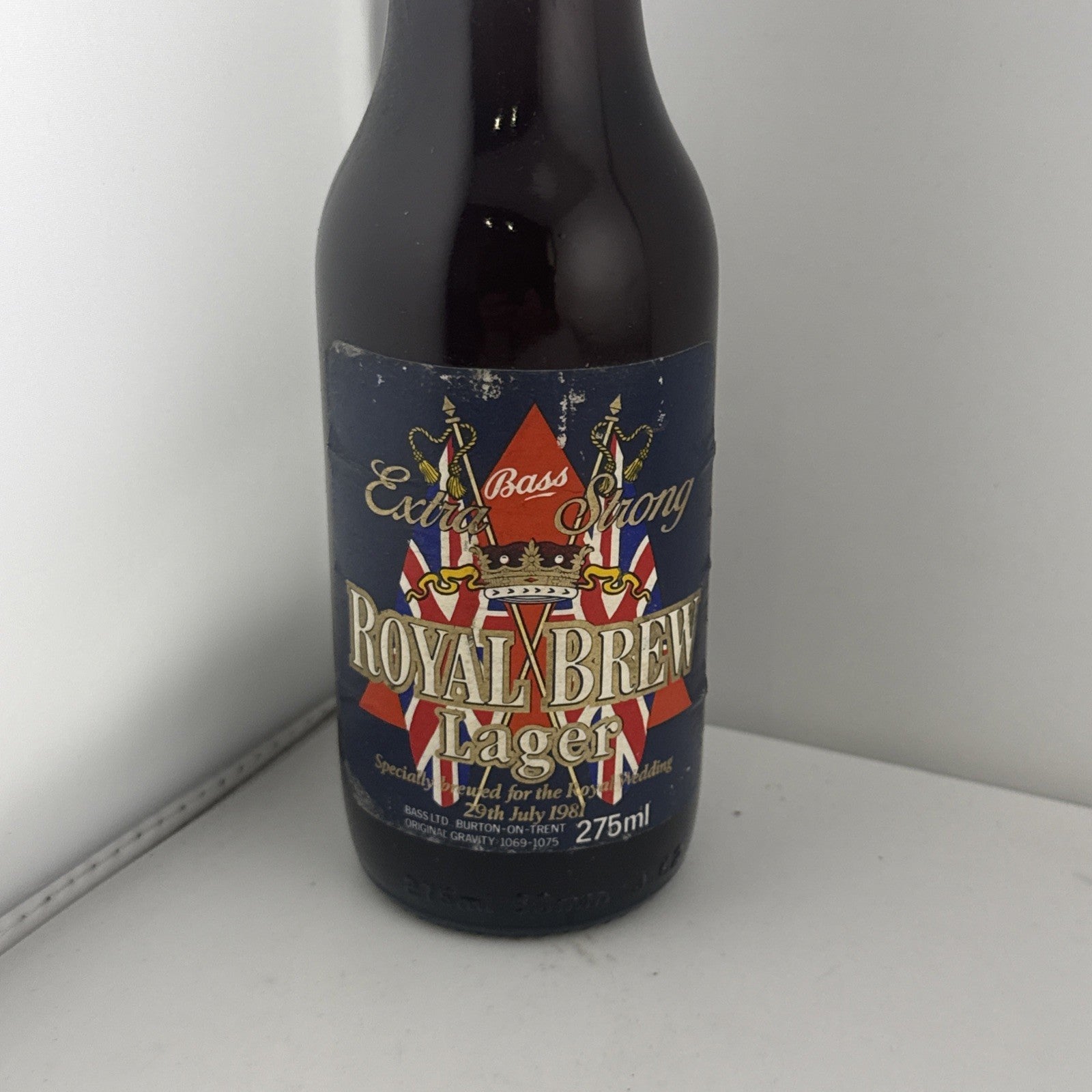“1981 Bass Royal Brew Extra Strong Lager Charles Diana Royal Wedding 275ml”