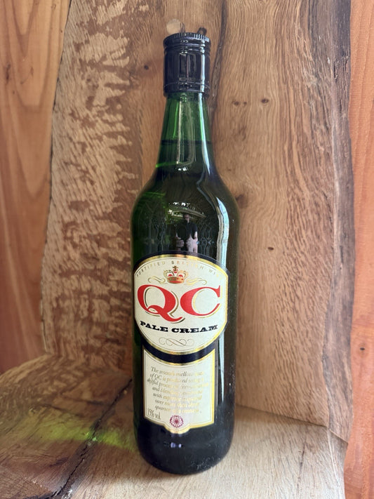 Vintage QC pale cream sherry  1990s