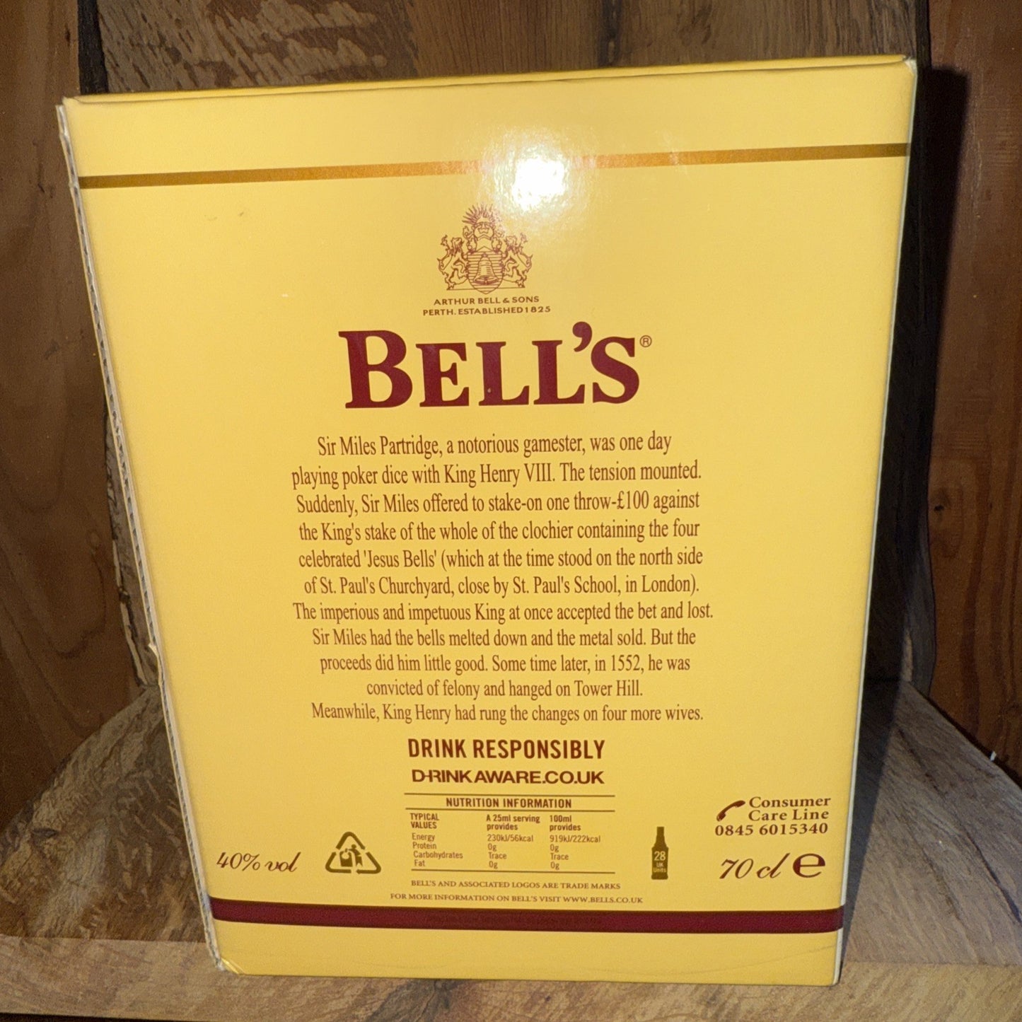 Bells Whisky 75cl decanter Christmas 2007 full boxed mint condition