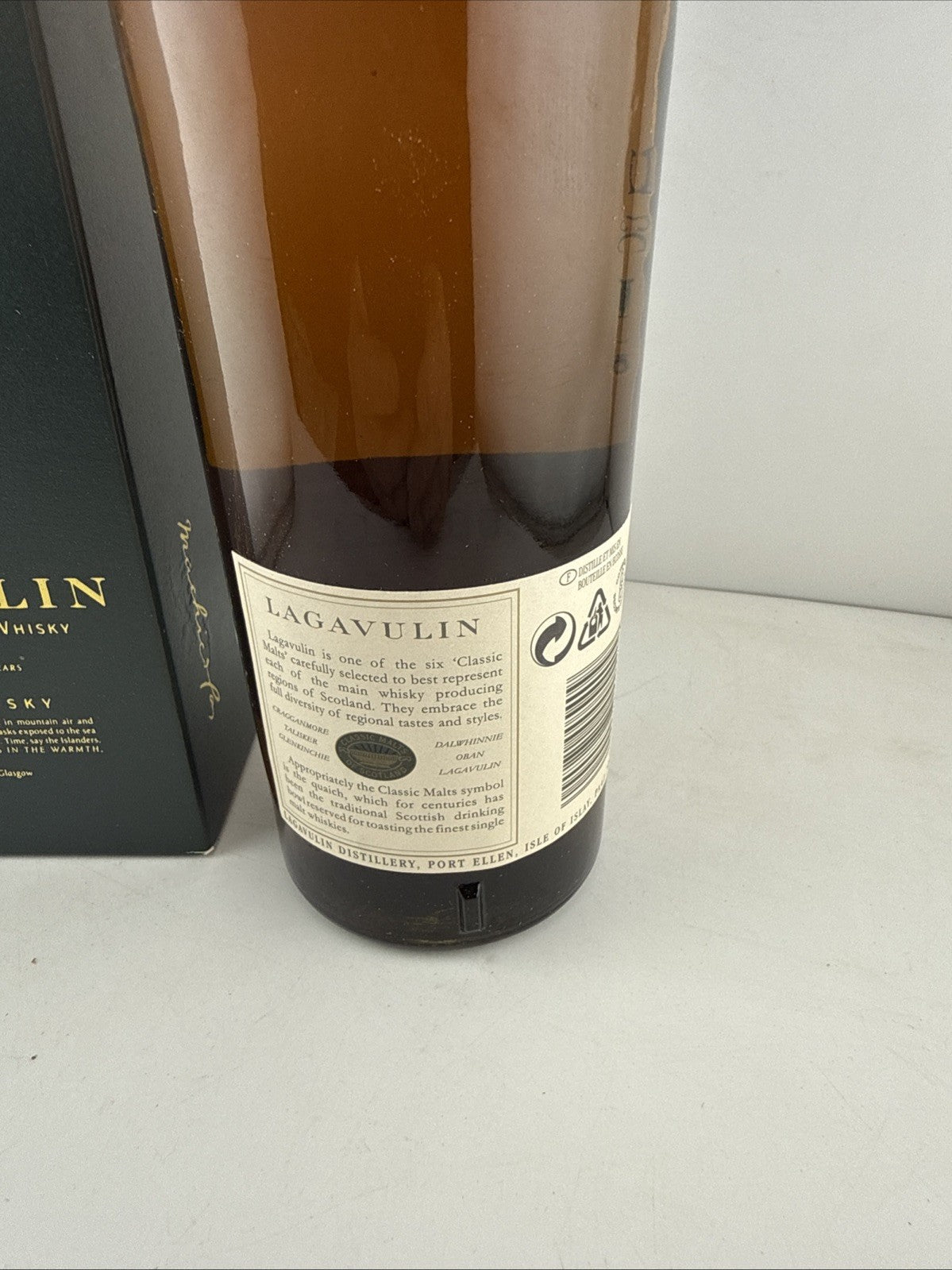 Lagavulin 16 Year Old White Horse 1990s Islay Whisky 70cl 43% Boxed