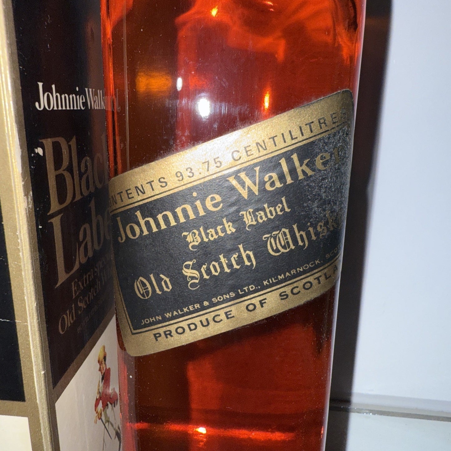 Johnnie Walker Black Label  1970s  Quart Bottle 70% proof vintage mature Boxed