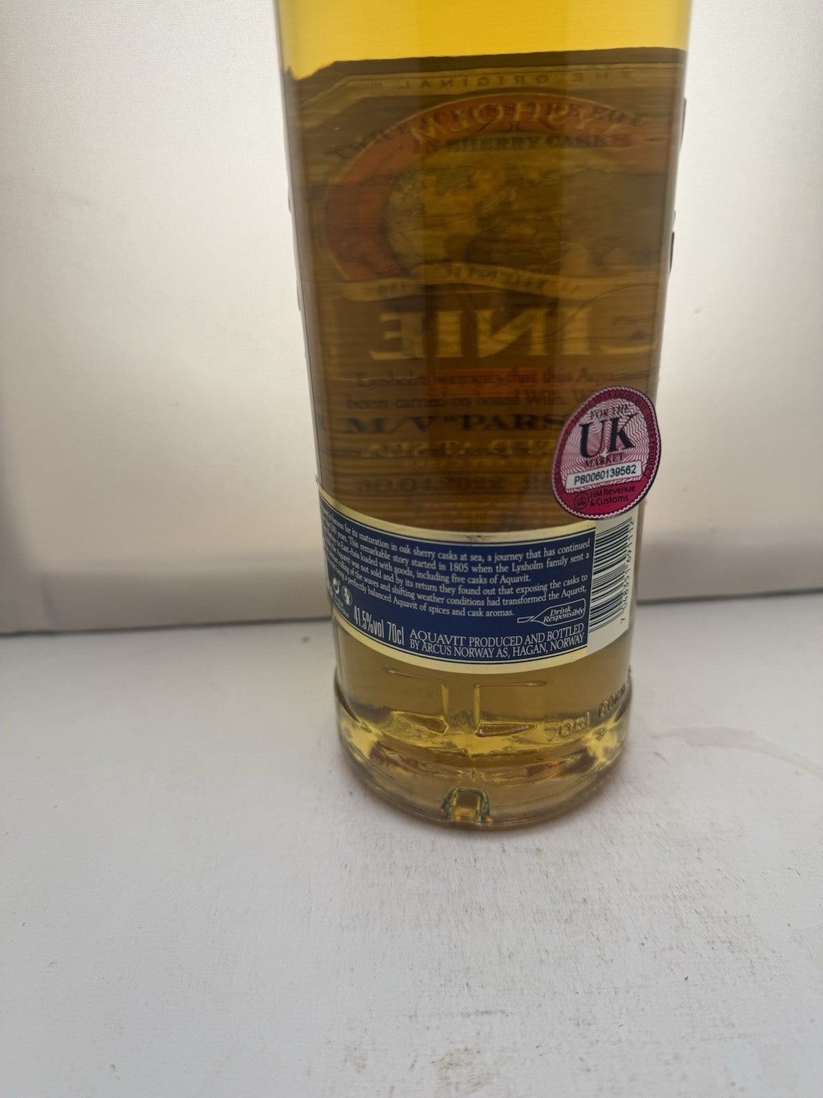 LINIE SCANDINAVIAN DRY AQUAVIT / 70CL / 43% Cheapest Delivered on Internet!!