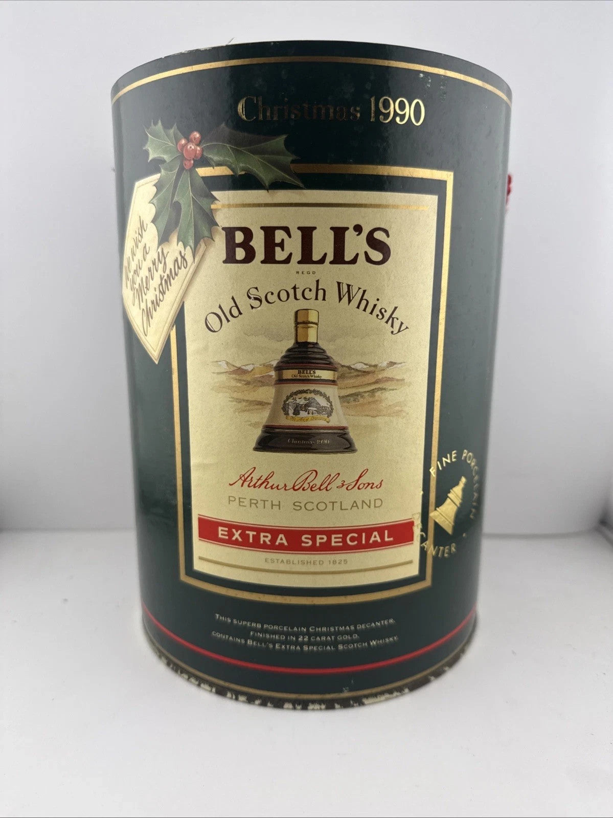 Bell’s Extra Special 1990 Christmas Bell Decanter 8 Year Old 70cl Full boxed