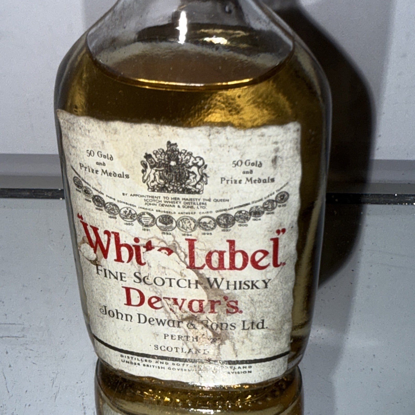 White Label Dewars Fine Scotch Whisky Miniature