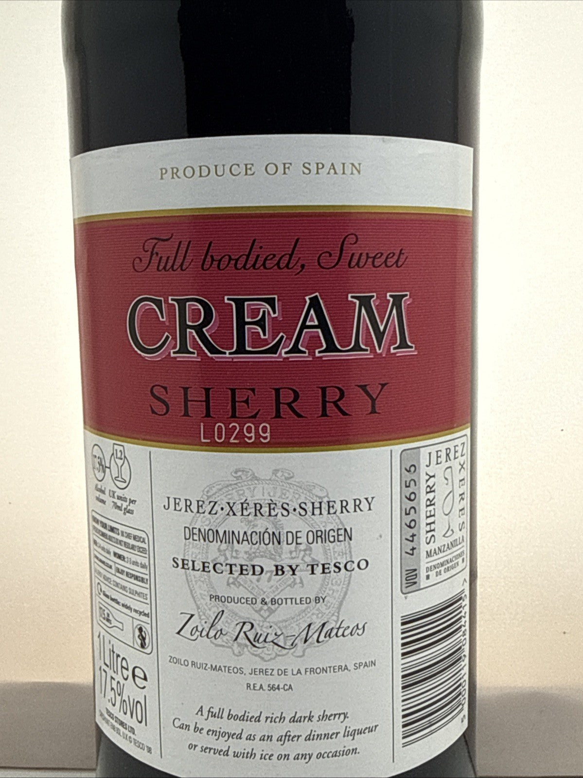 Tesco Cream Sherry — Zoilo Ruiz-Mateos. Jerez Spain. 1L 17.5%.