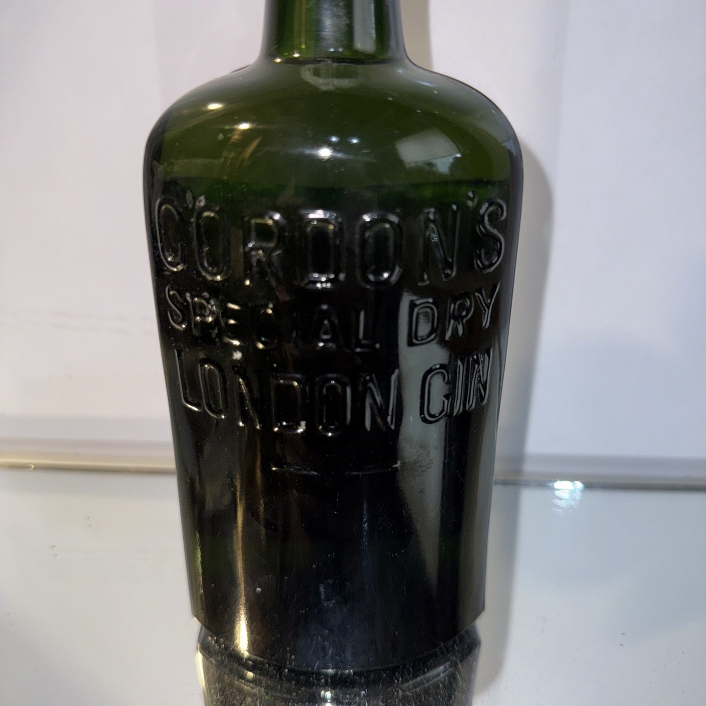 1950s Gordon's Special Dry London Gin Spring cap 1/2 Bottle 13 1/3floz
