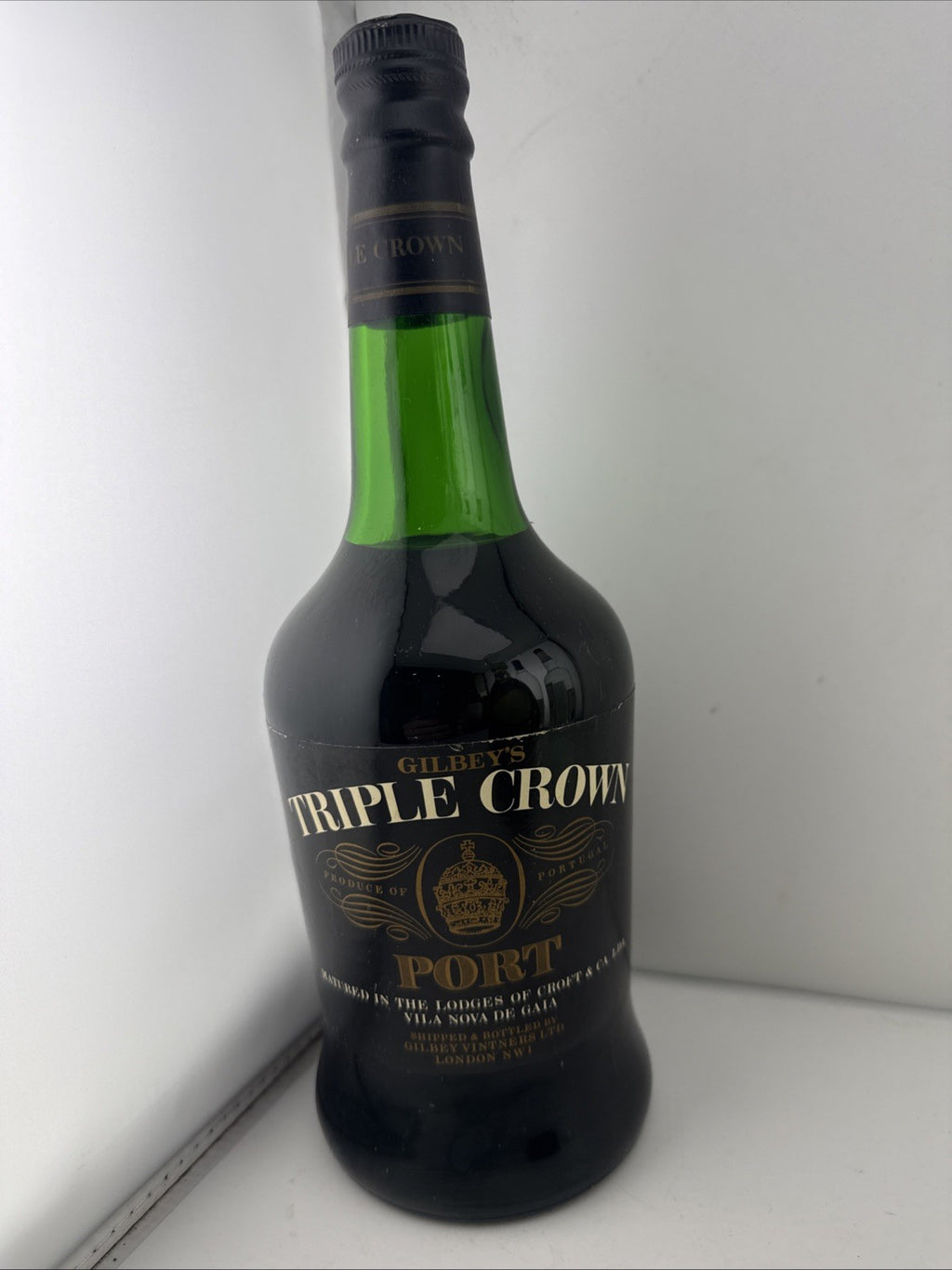 Vintage Gilbey’s Triple Crown Port Portugal 75cl  1970s/80s