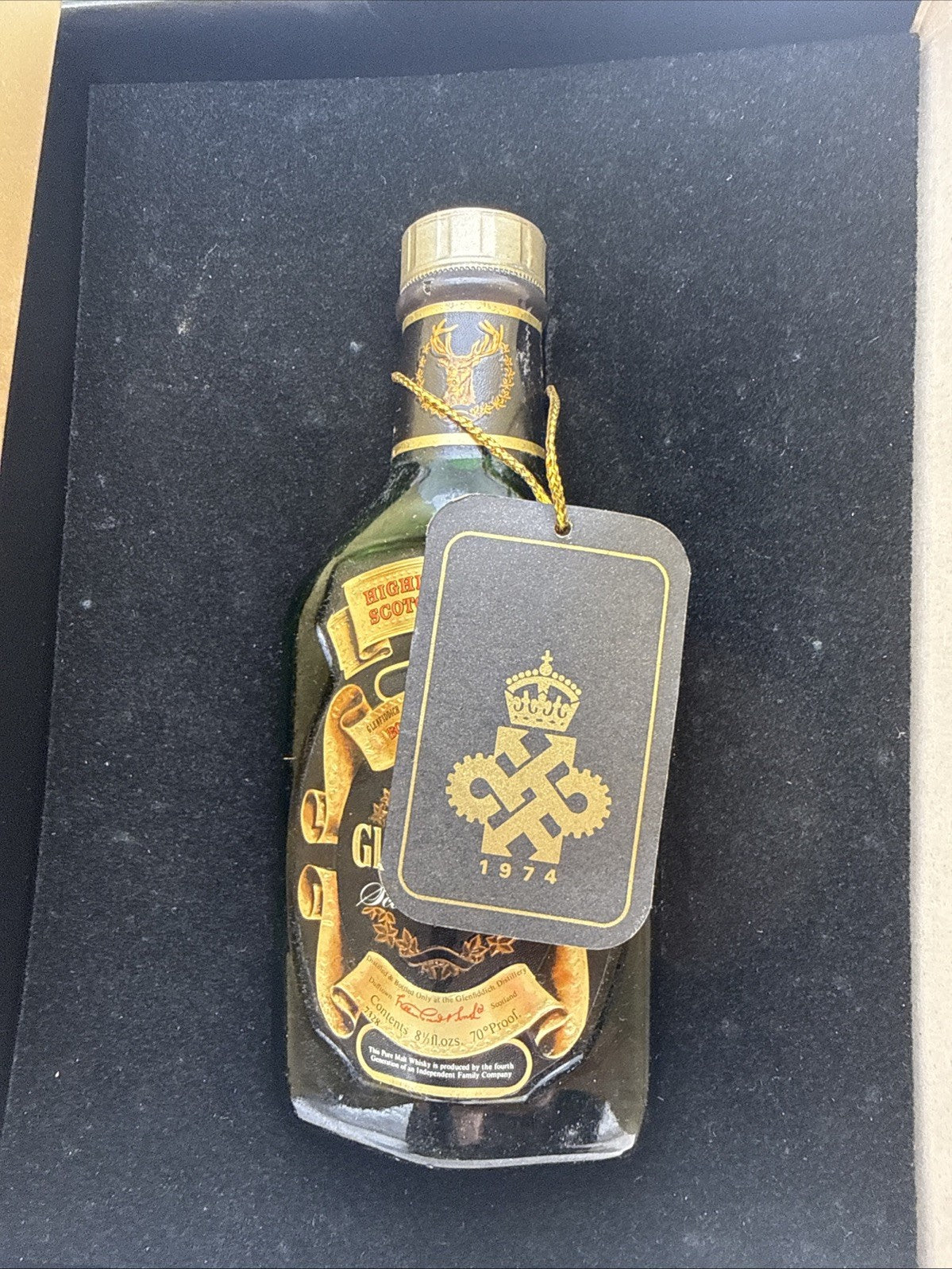 Glenfiddich 1974 “A Guide to Drink” Set – 8 Year Malt & Book Complete With Bottl