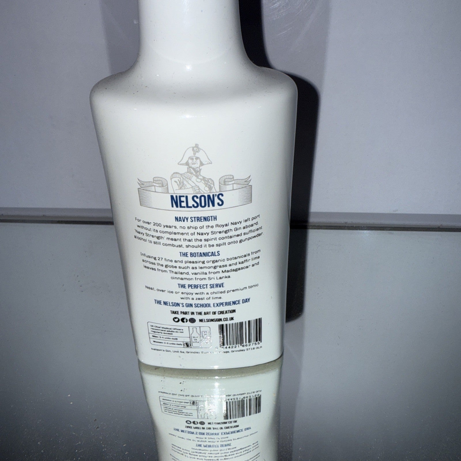 Nelson's navy strength gin 20cl 57%