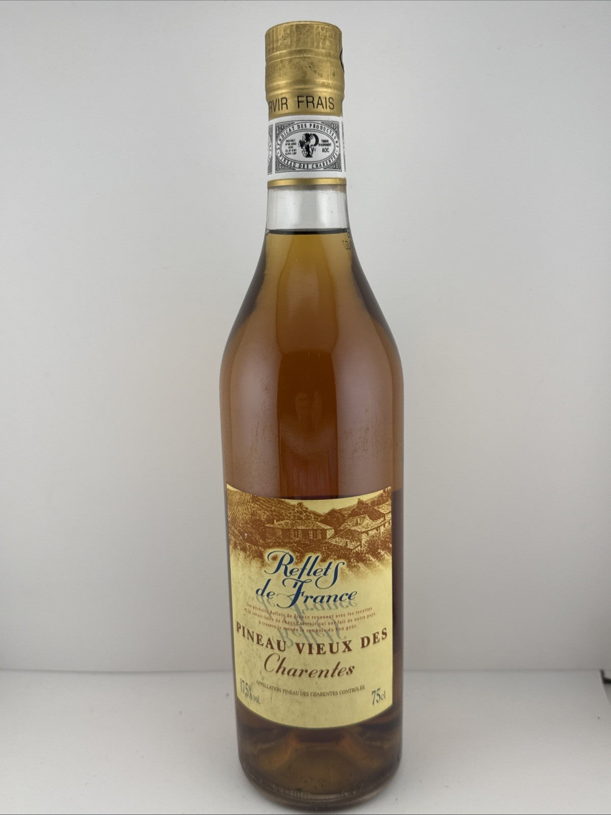 Reflets de France Pineau Vieux des Charentes 75cl 17.5% c.2000s