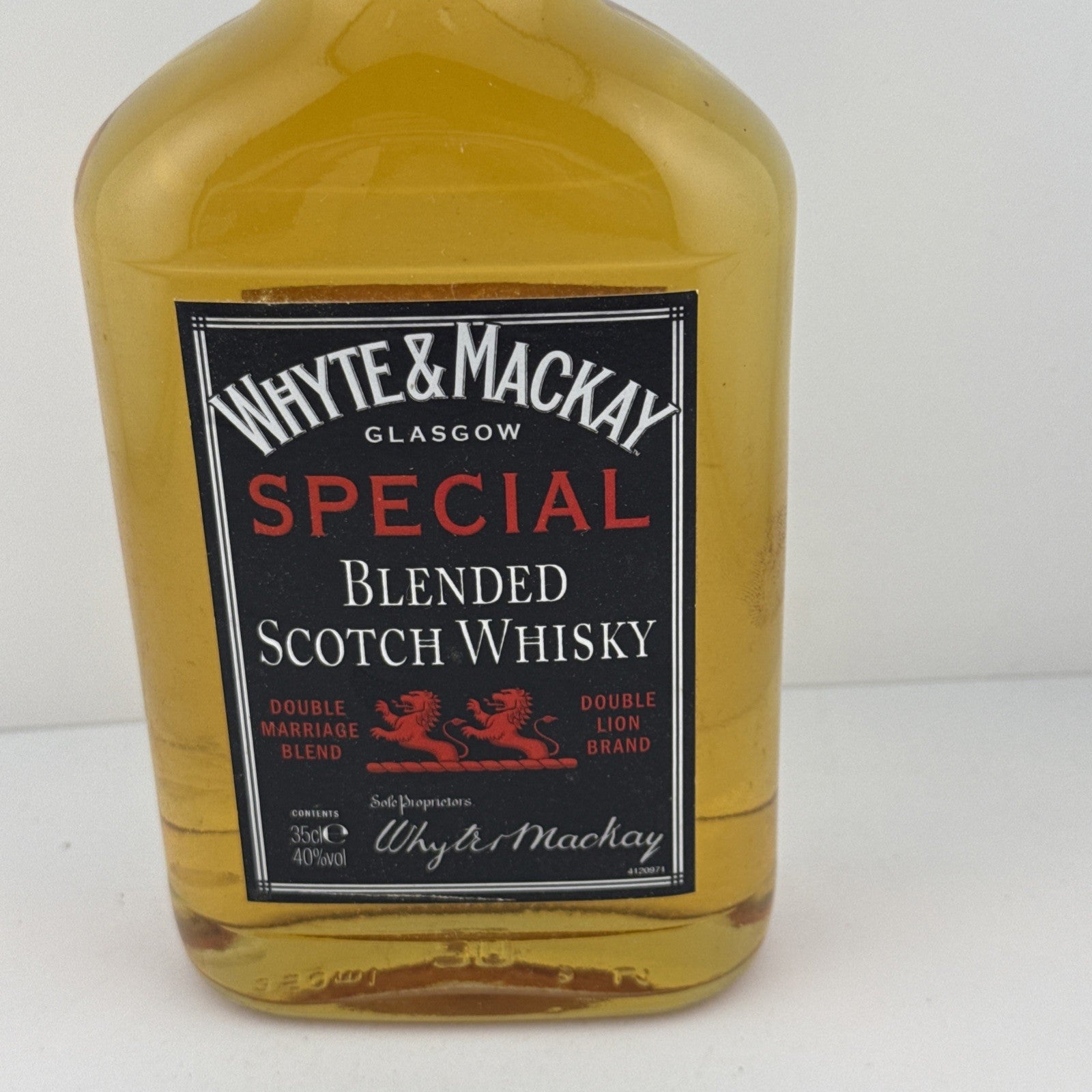 Whyte & Mackay Special Blended Scotch Whisky 35cl Vintage Late 1990s