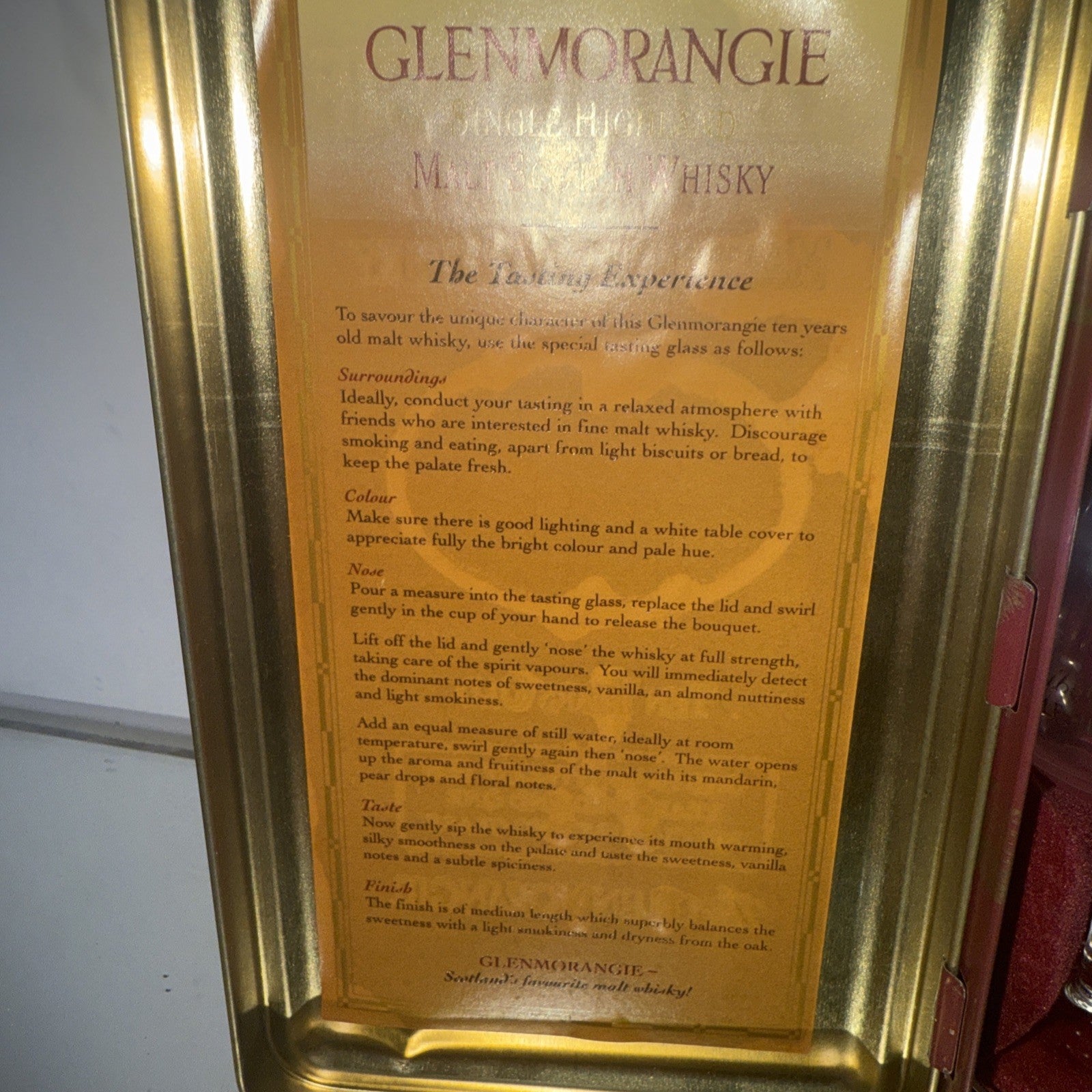 10cl Bottle 10 year old Glenmorangie single Malt With Special Lidded Glass Set