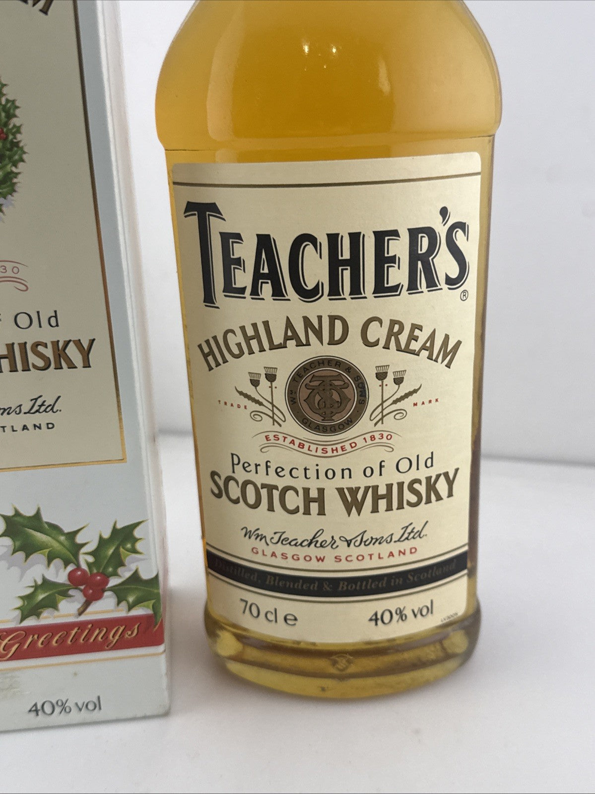 Vintage Teacher’s Highland Cream Scotch Whisky 70cl Season’s Greetings Boxed