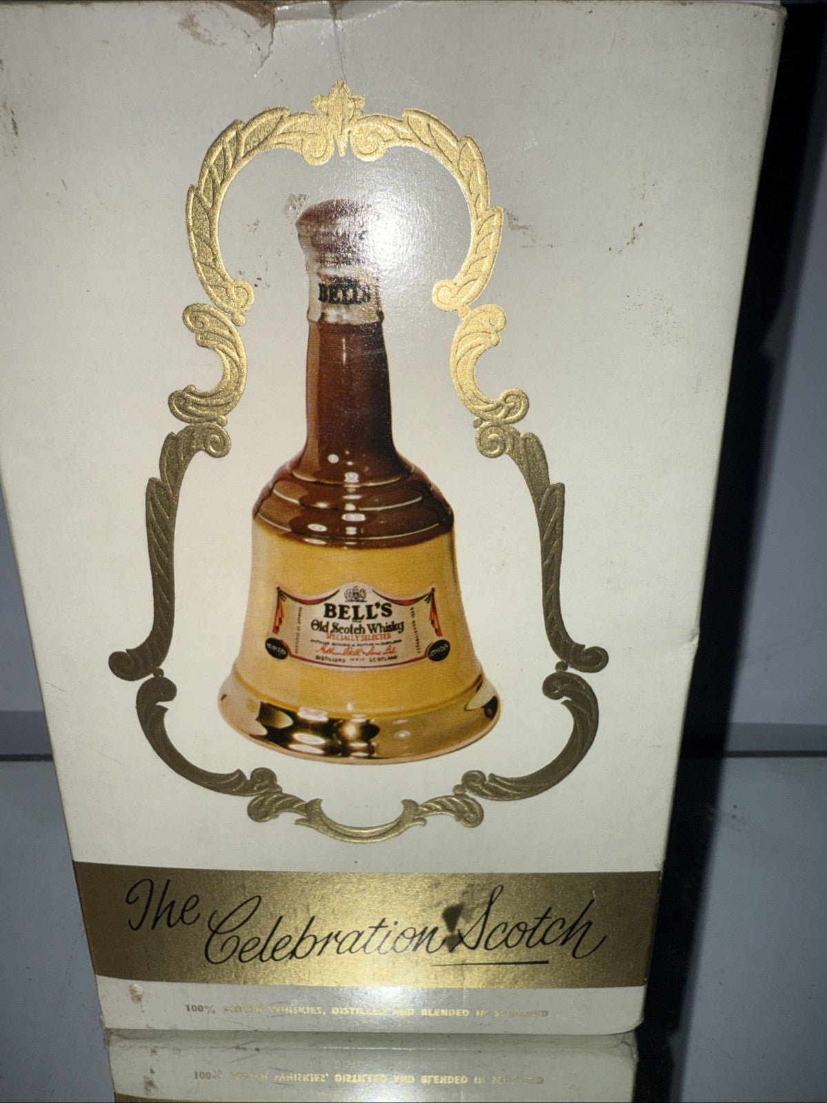 Bell’s Old Whisky Decanter From 1970s limited-edition(50cl at 40% ABV)
