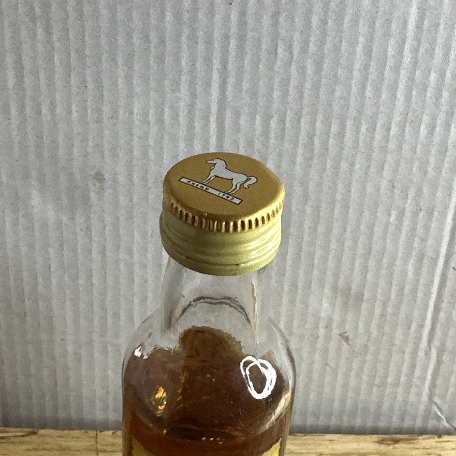 White Horse Fine Old Scotch Whisky miniature