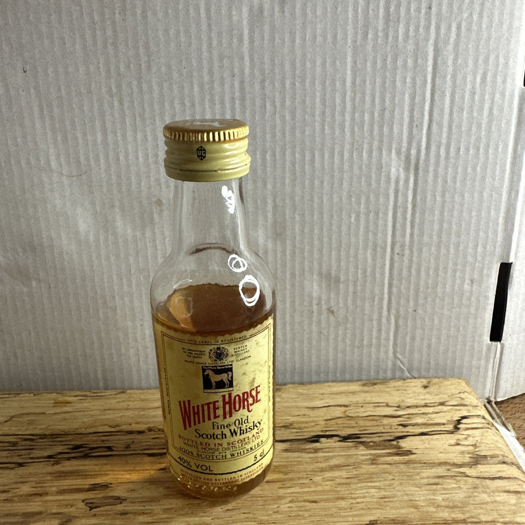White Horse Fine Old Scotch Whisky miniature